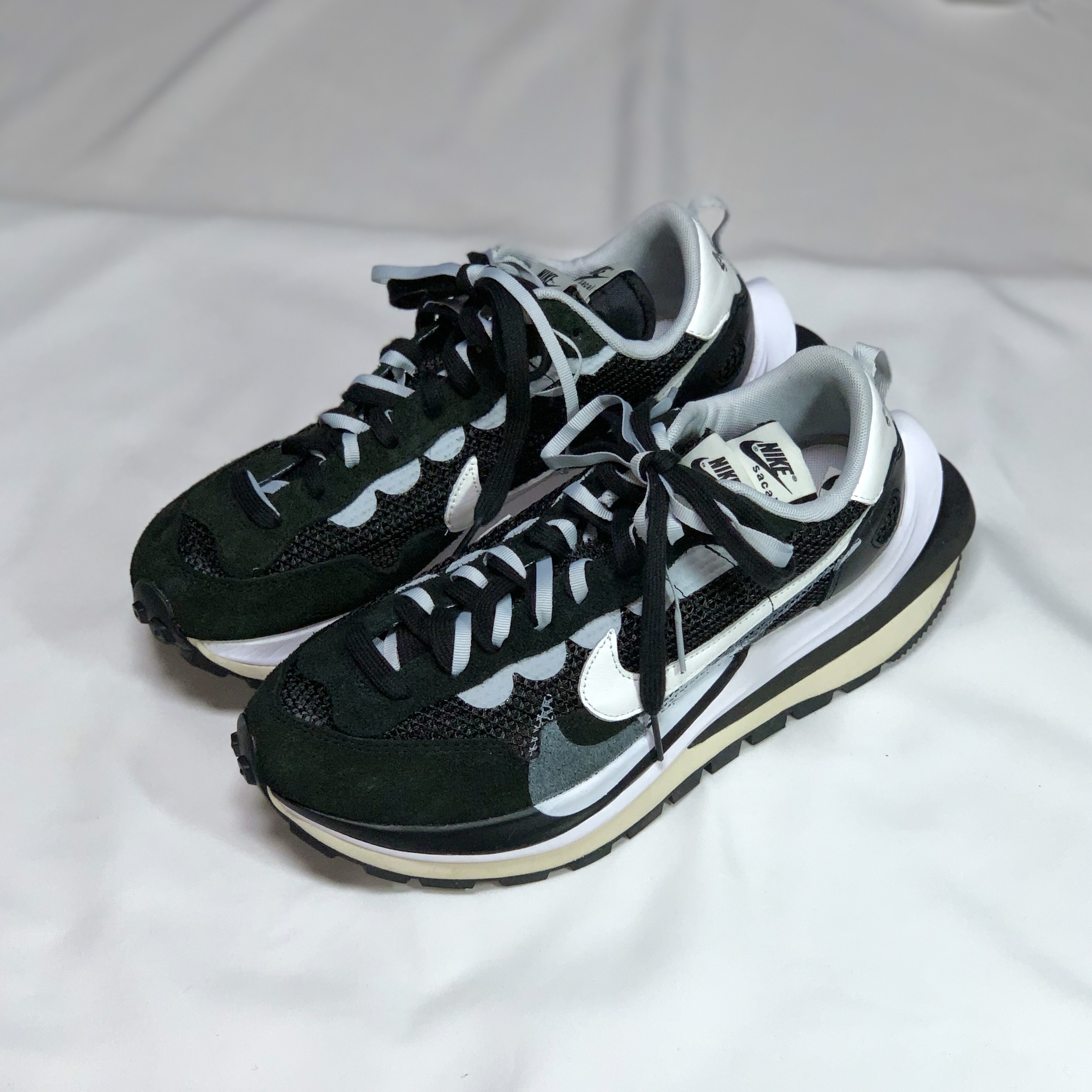 Nike x Sacai VaporWaffle Black White 착용 스타일 - 5