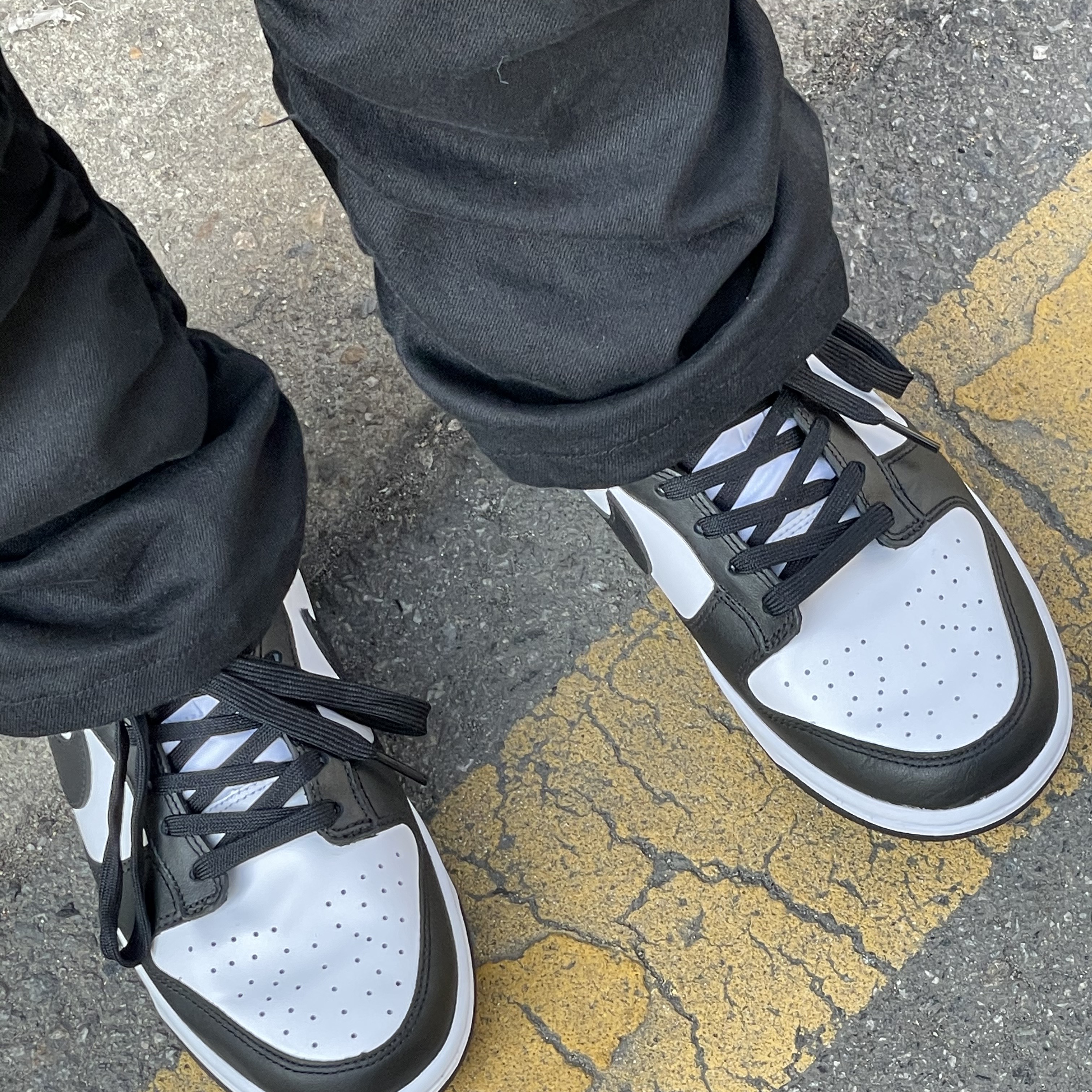 Nike Dunk Low Retro Black 착용 스타일 - 3
