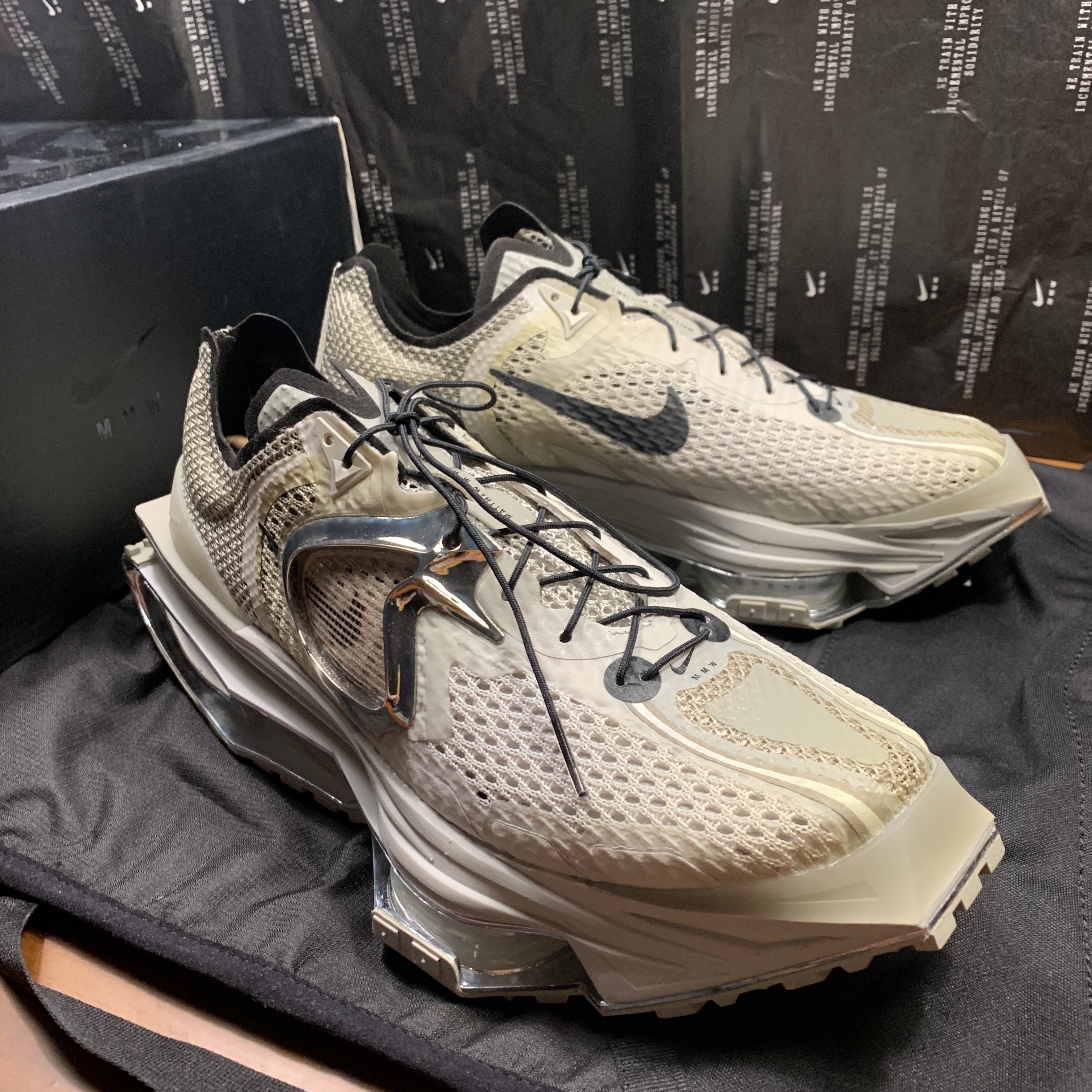 Nike x Matthew M Williams Zoom 004 Stone 착용 스타일 - 1