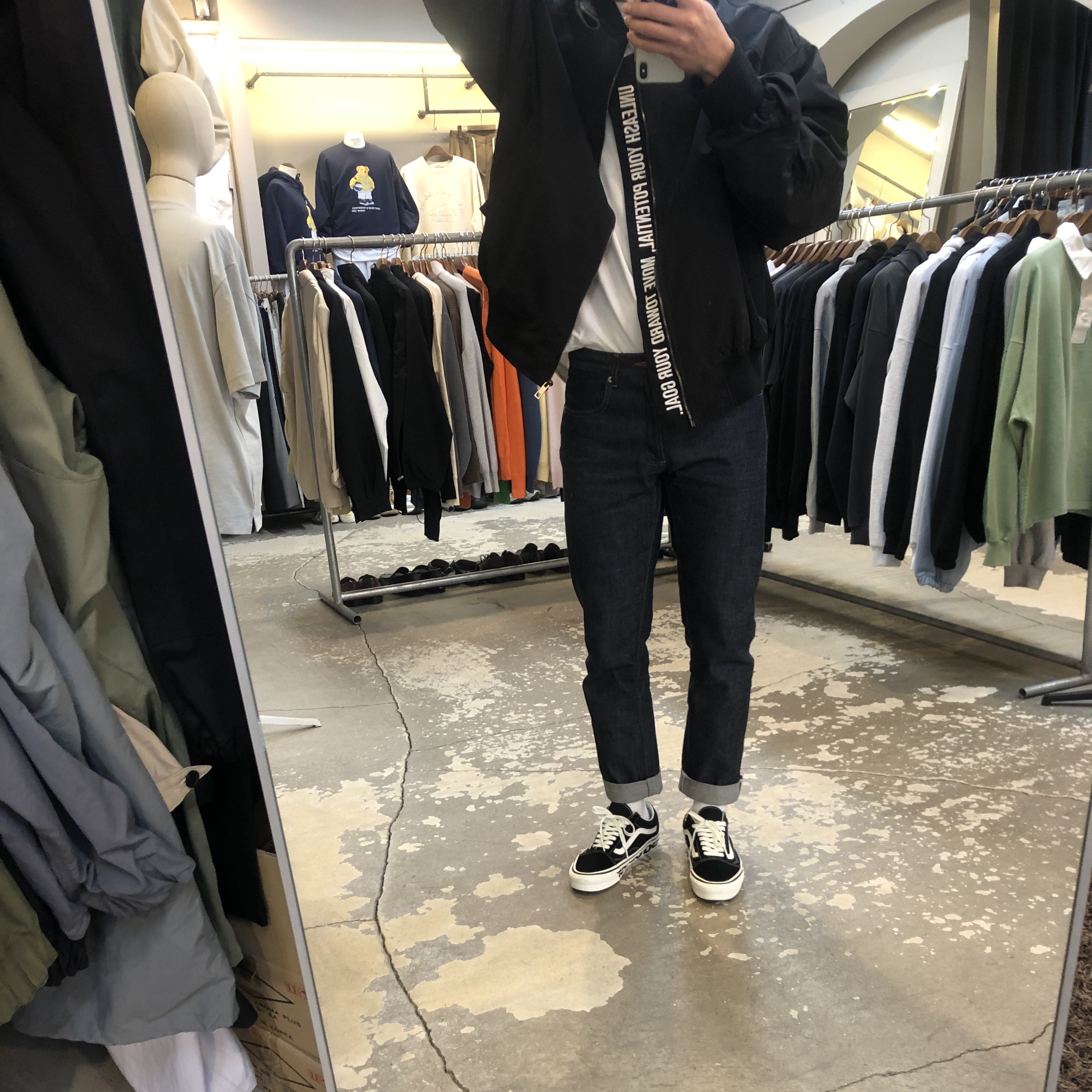 Vans Vault x CDG OG Old Skool LX Side Wall 착용 스타일