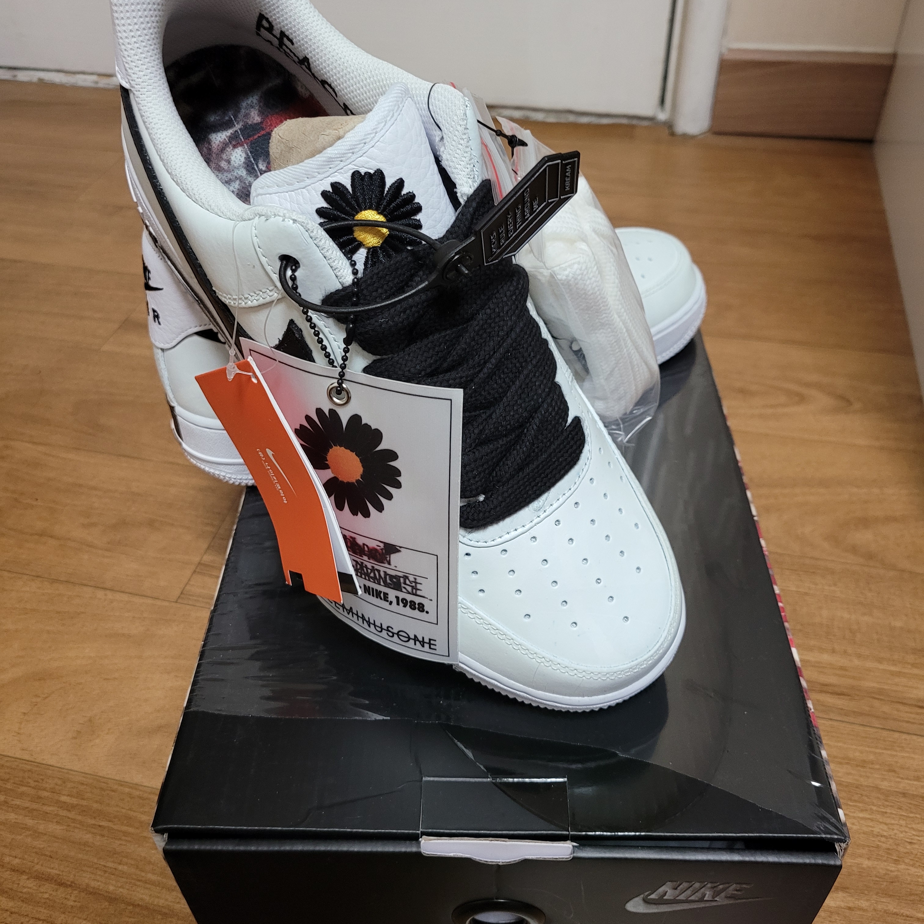Nike x Peaceminusone Air Force 1 Low Para-Noise 2.0 착용 스타일 - 3