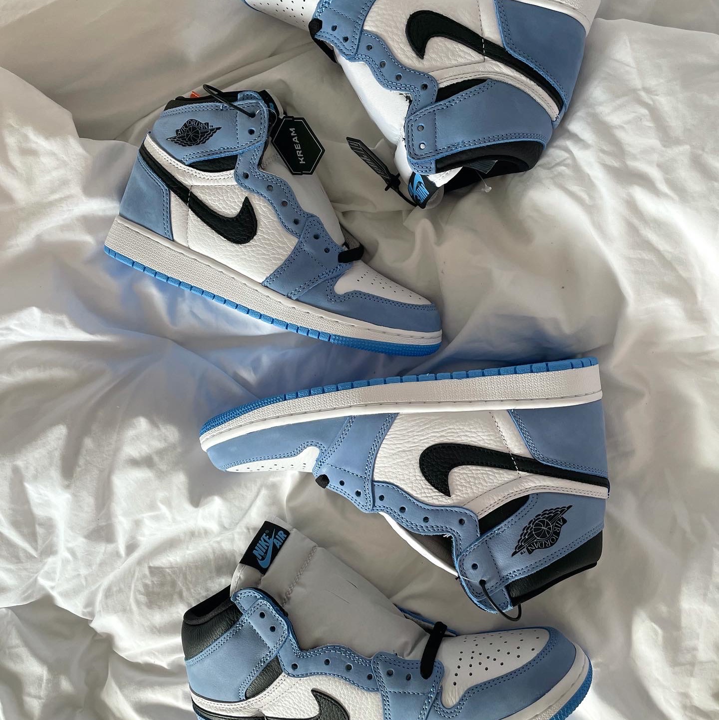 Jordan 1 Retro High OG University Blue, (GS) Jordan 1 Retro High OG University Blue 착용 스타일 - 2