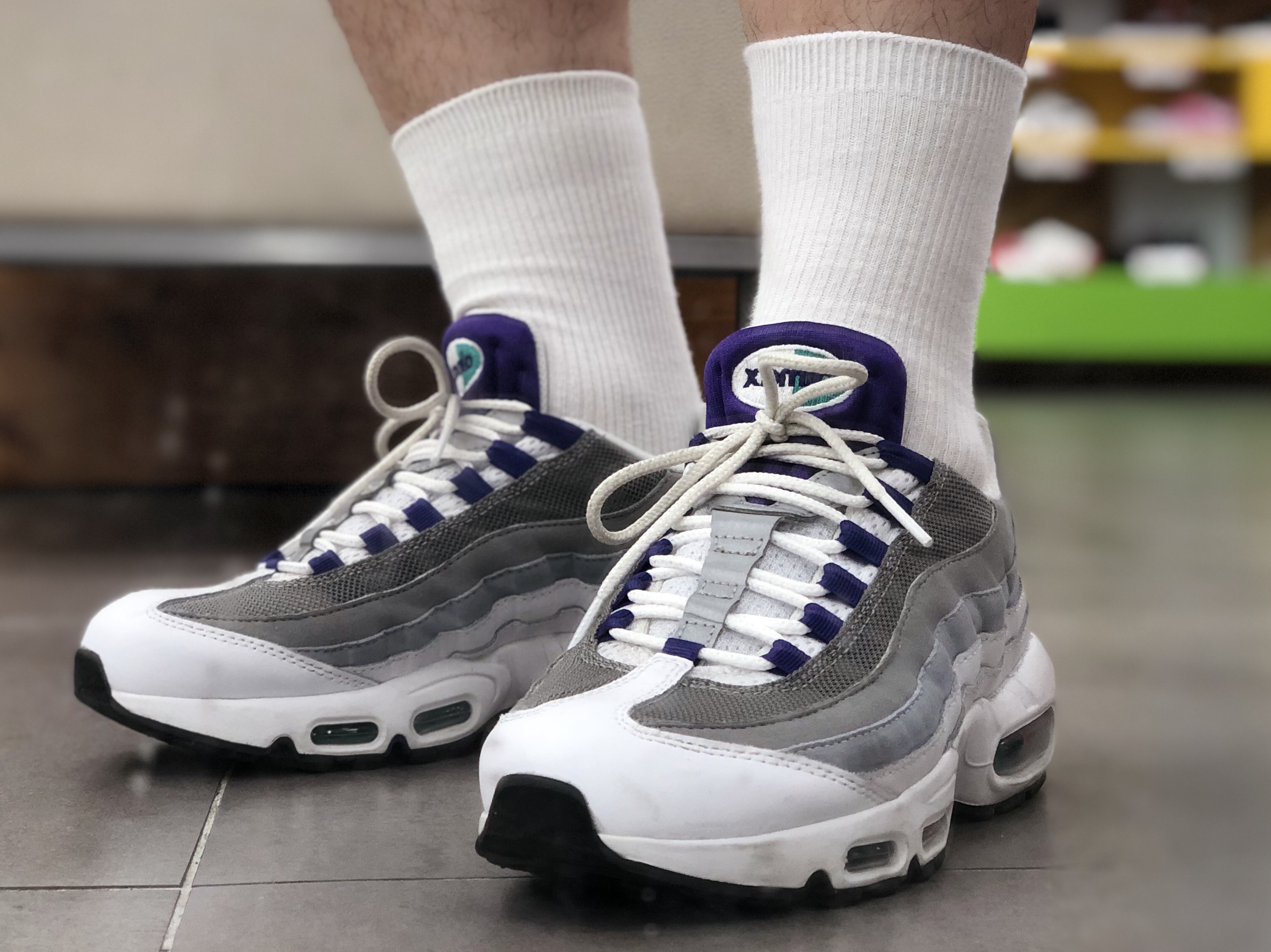 Nike Air Max 95 OG Neon Yellow 2020, (W) Nike Air Max 95 Grape 2018 착용 스타일 - 2