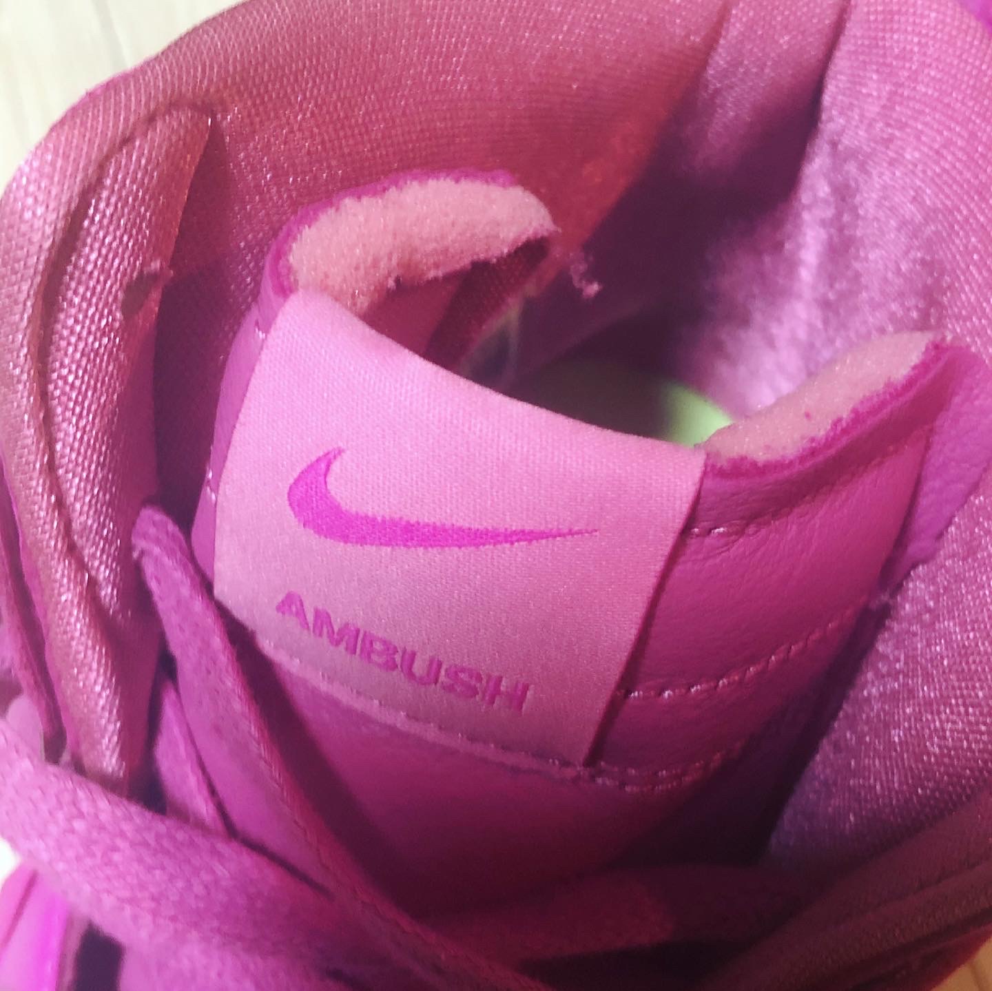 Nike x Ambush Dunk High Cosmic Fuchsia 착용 스타일 - 5