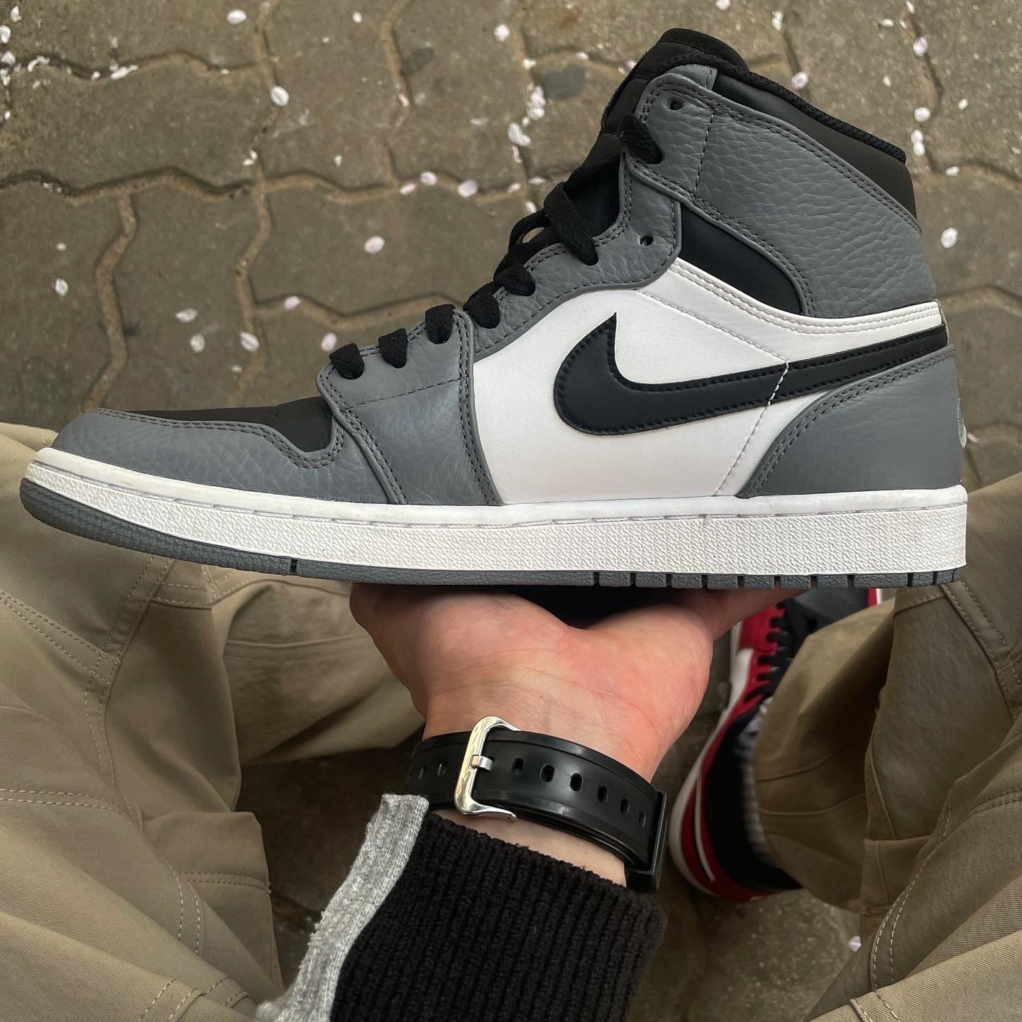 Jordan 1 Retro Rare Air Cool Grey 착용 스타일 - 2