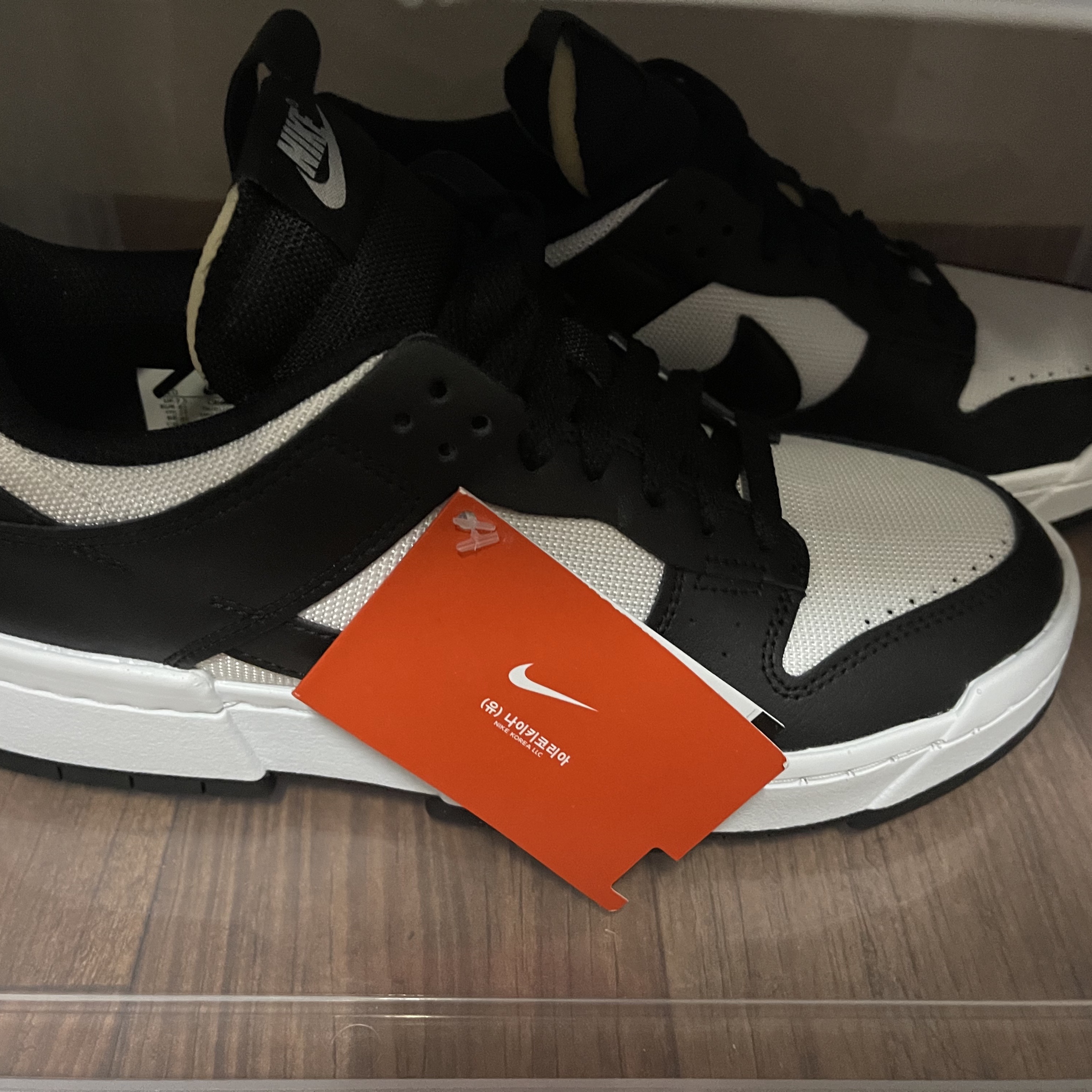 (W) Nike Dunk Low Disrupt Black White 착용 스타일