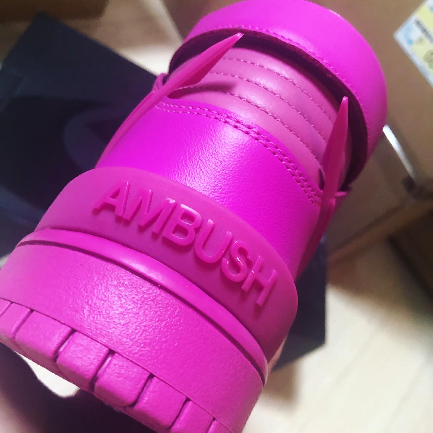 Nike x Ambush Dunk High Cosmic Fuchsia 착용 스타일 - 4