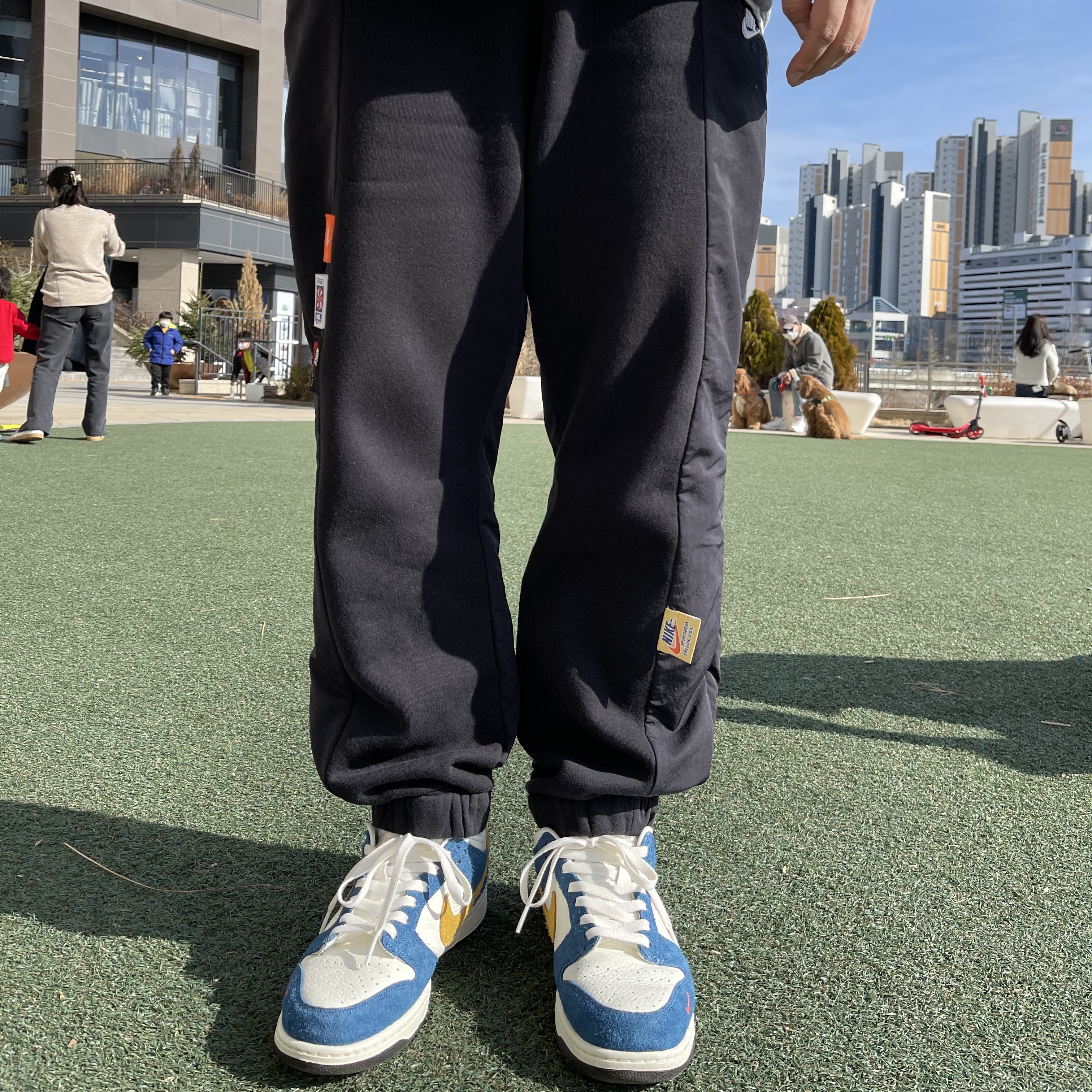 Nike x Kasina Dunk Low 80's Bus, Nike x Stussy NRG BR Crew Fleece Grey 착용 스타일 - 2