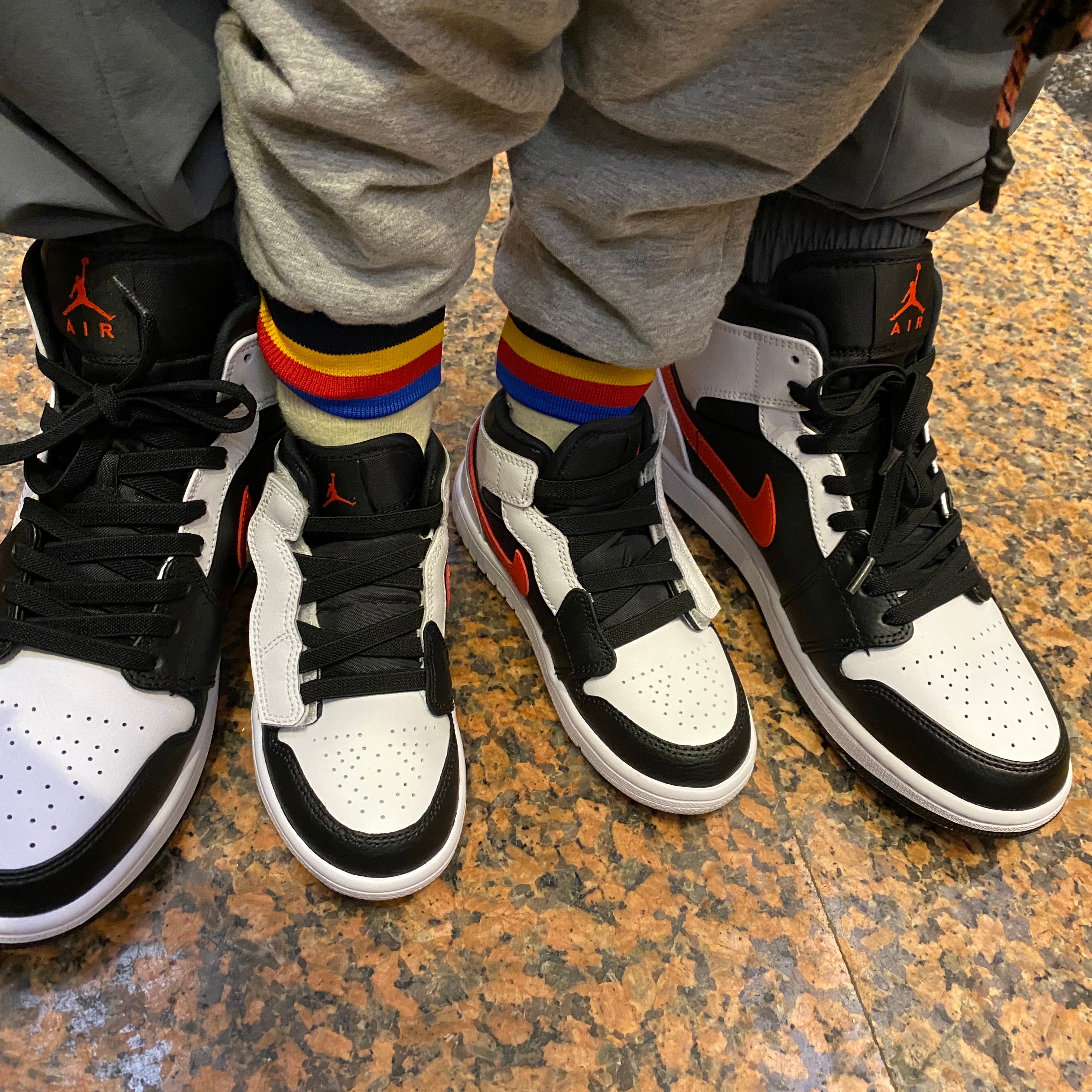 Jordan 1 Mid Black Chile Red, (TD) Jordan 1 Mid Alt Black Chile Red  착용 스타일