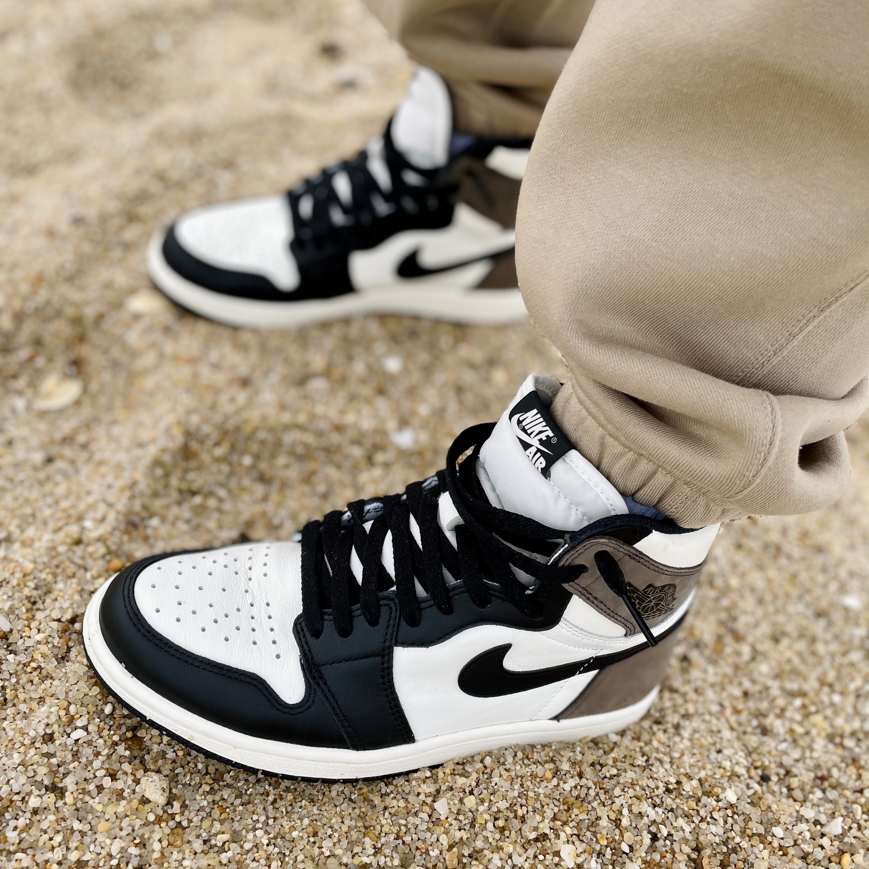 Jordan 1 Retro High OG Black Mocha, (GS) Jordan 1 Retro High OG Black Mocha 착용 스타일