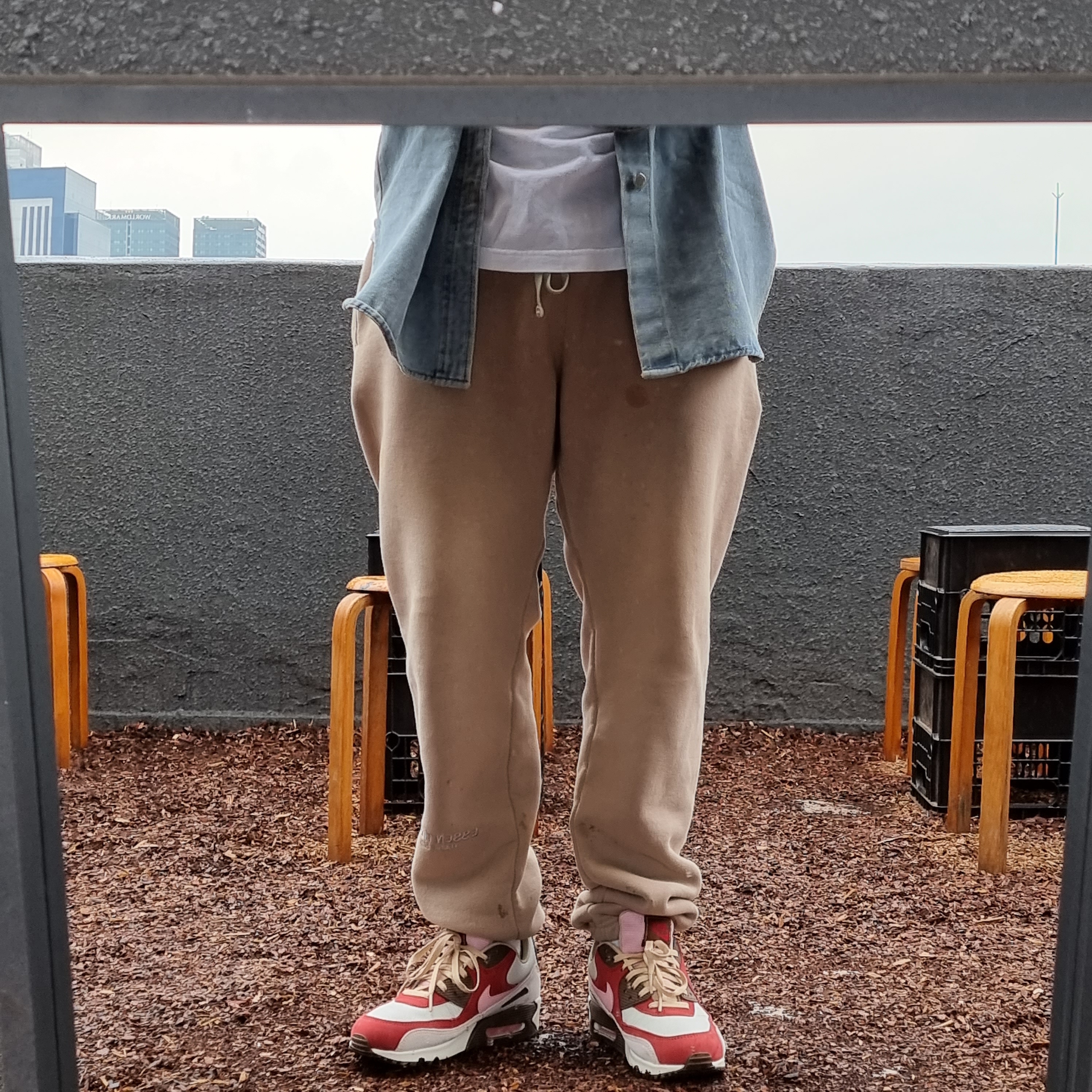 Nike Air Max 90 NRG Bacon 착용 스타일 - 1