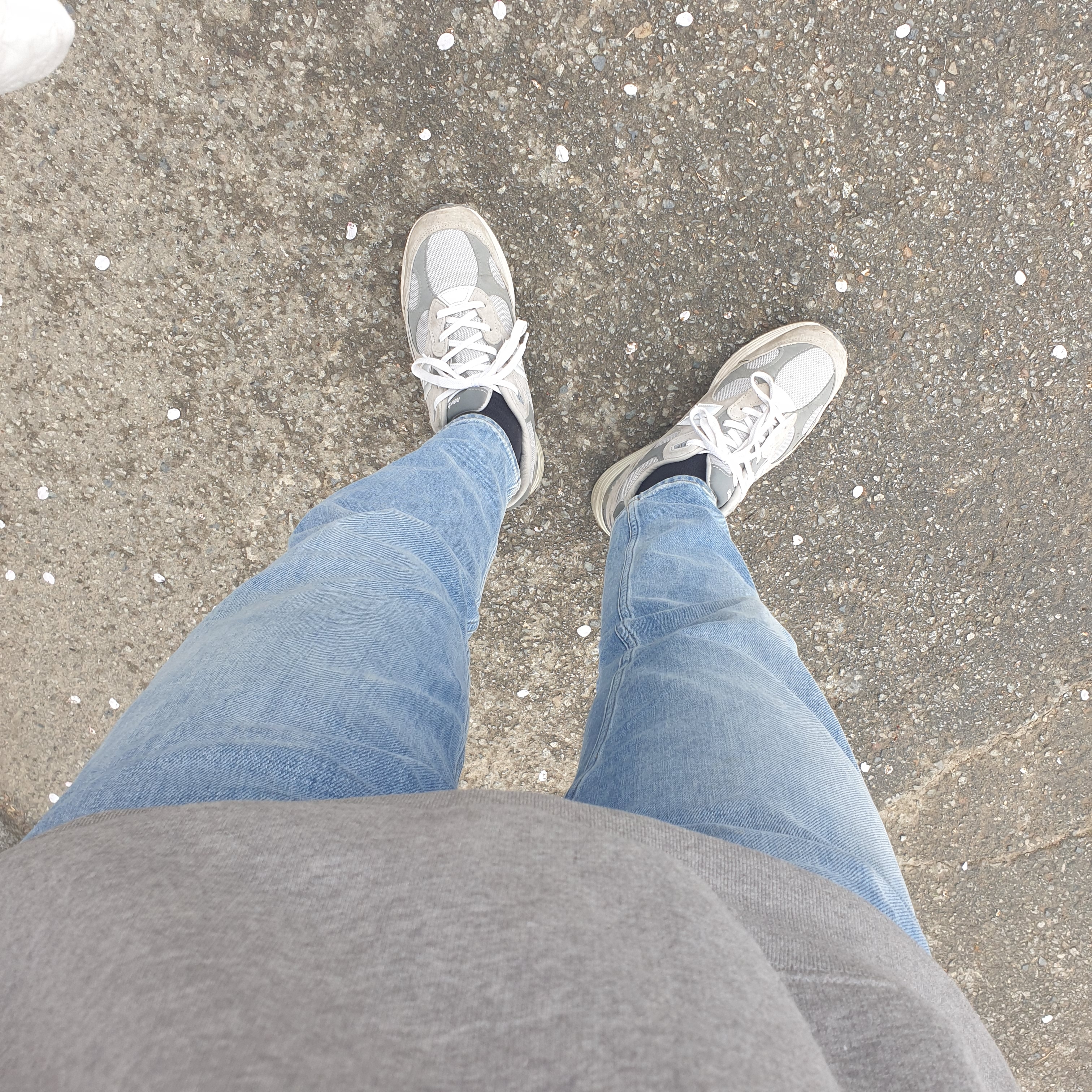 New Balance 992 Made in USA Grey - D Standard 착용 스타일