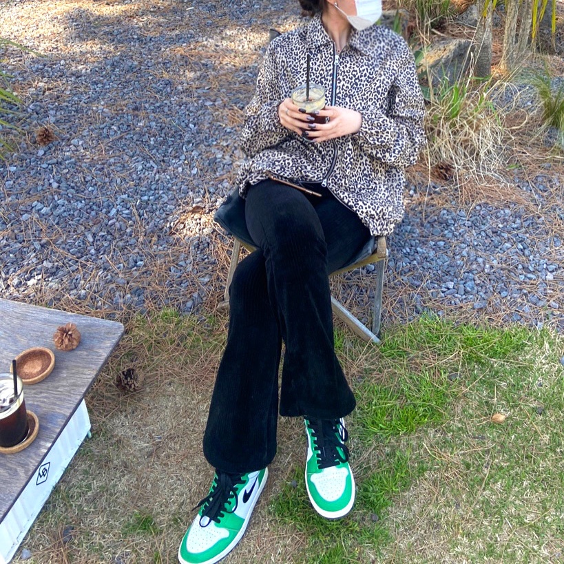 (W) Jordan 1 Retro High OG Lucky Green 착용 스타일 - 2