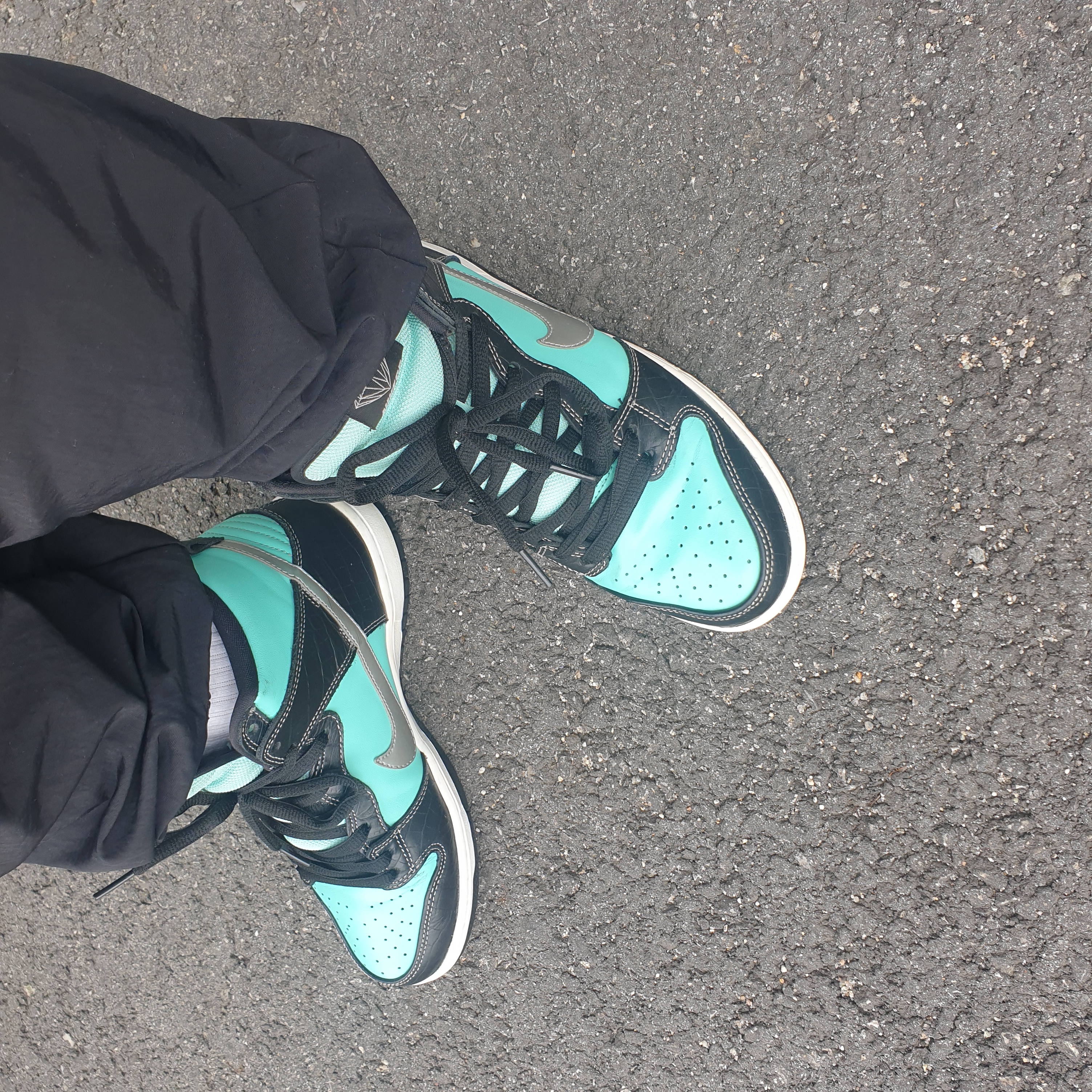 Nike x Diamond Supply Co. SB Dunk High Tiffany 착용 스타일