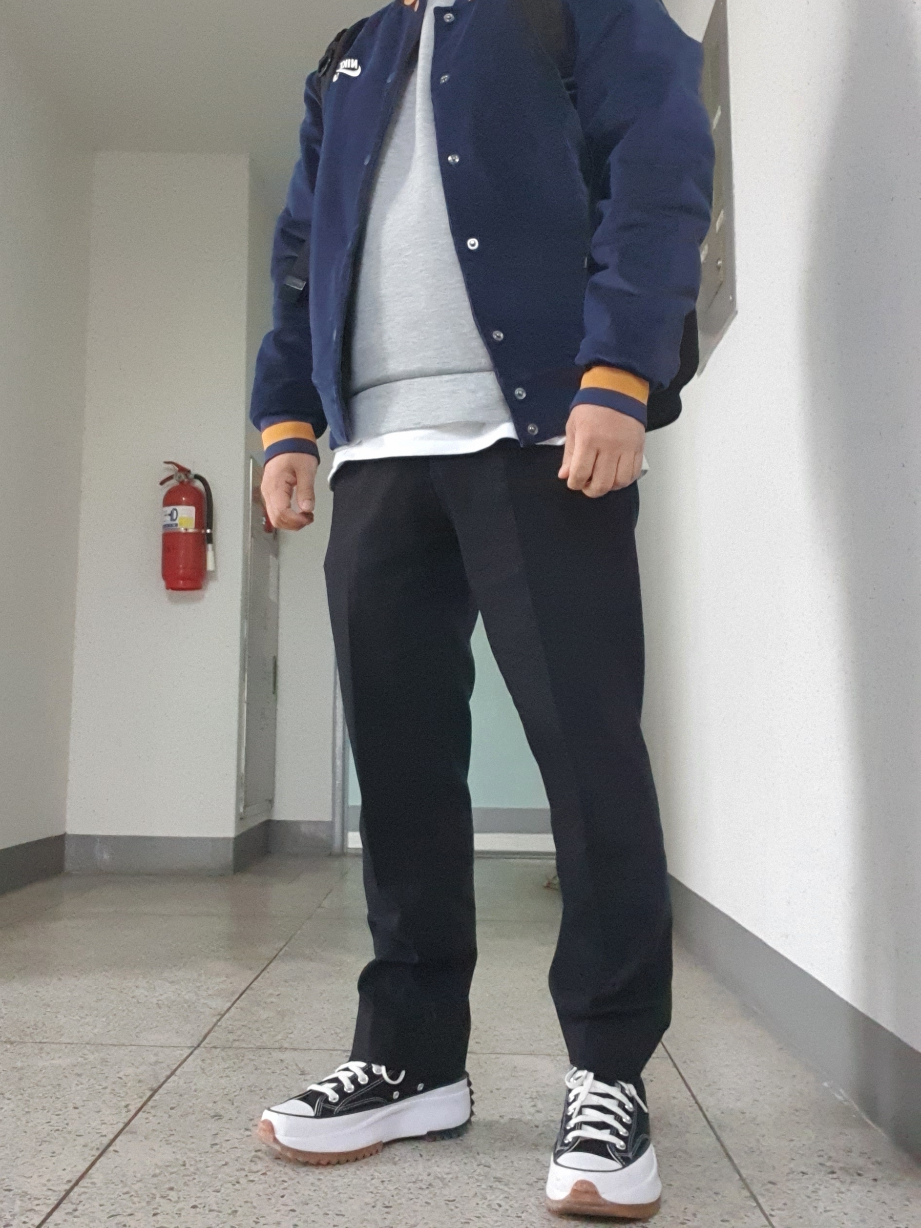 Converse Run Star Hike Hi Black White Gum 착용 스타일
