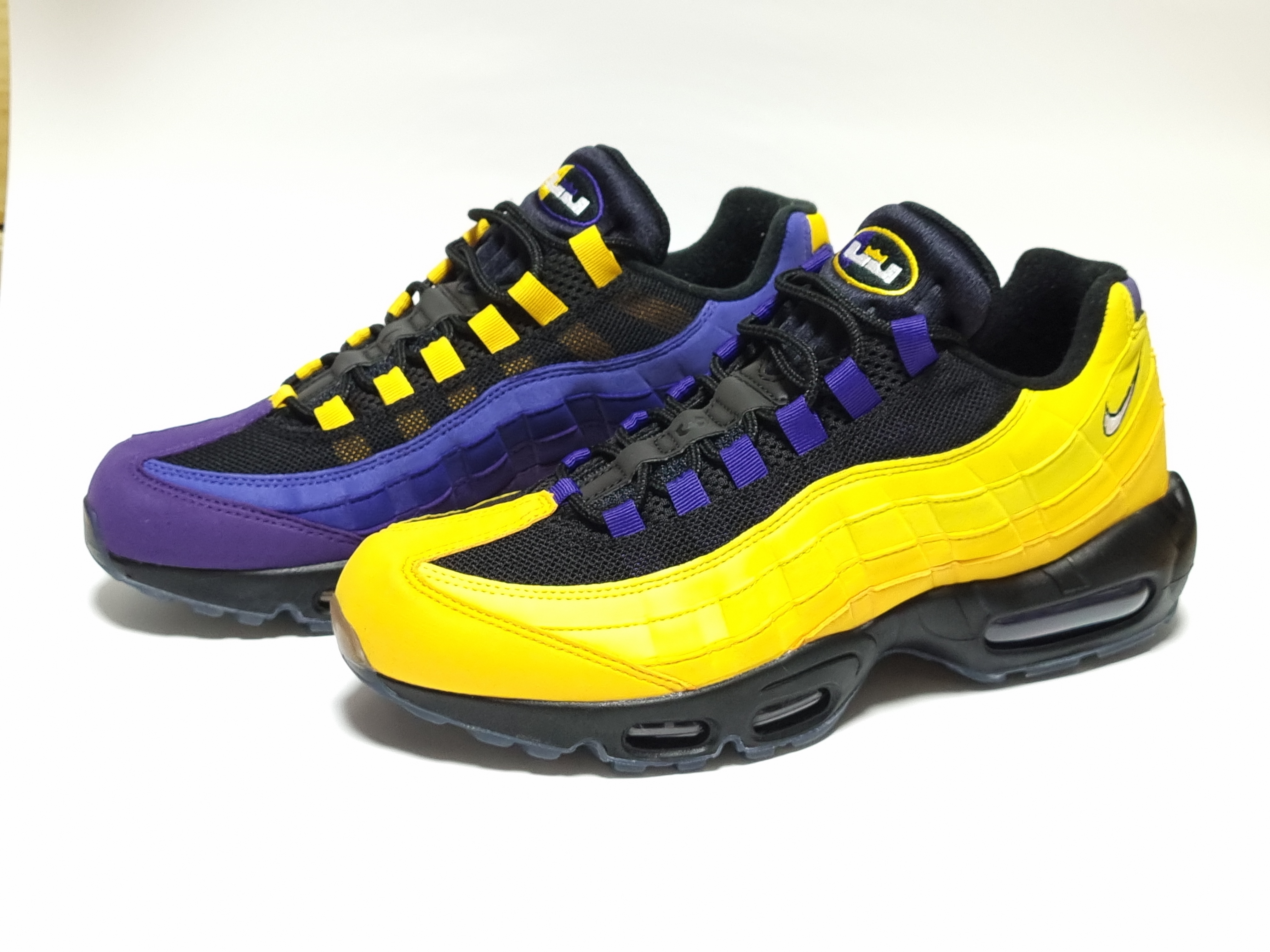 Nike Air Max 95 NRG LeBron Lakers Home Team 착용 스타일 - 1