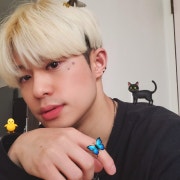 KREAM 프로필 이미지