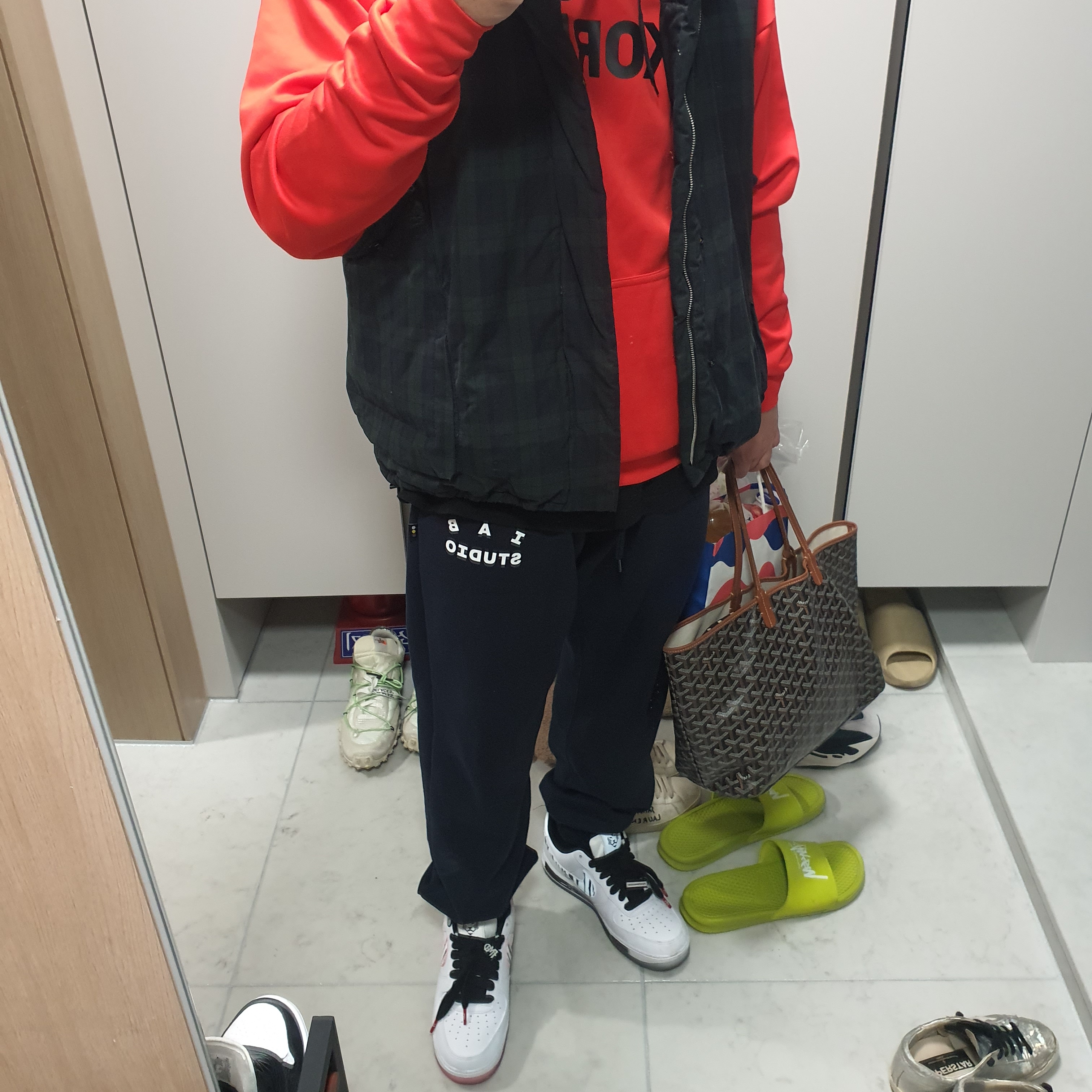 Nike Air Force 1 Low White Tiger South Korea 2020, IAB Studio Sweatpants Navy - 21SS 착용 스타일