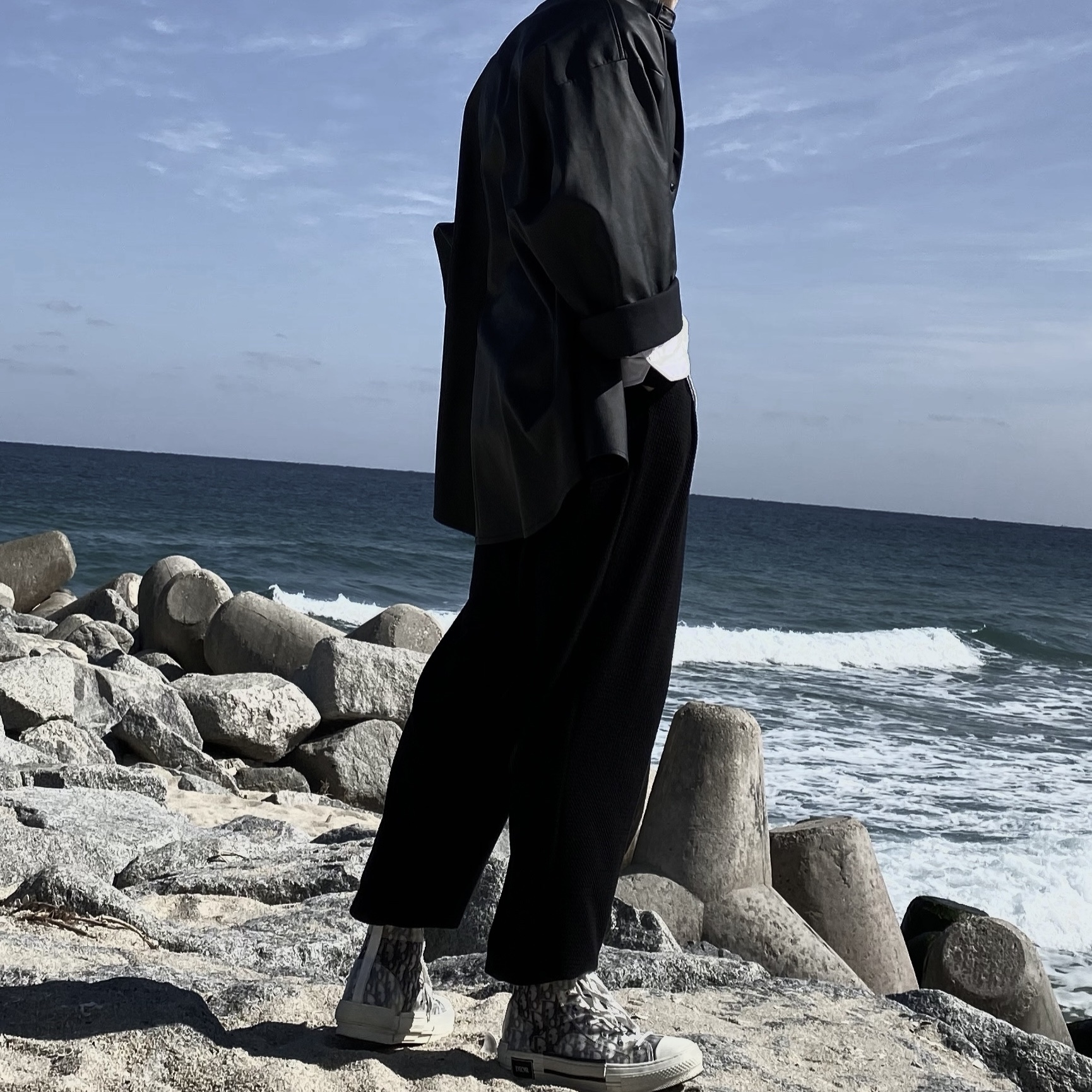 Dior B23 High Dior Oblique White & Black 착용 스타일