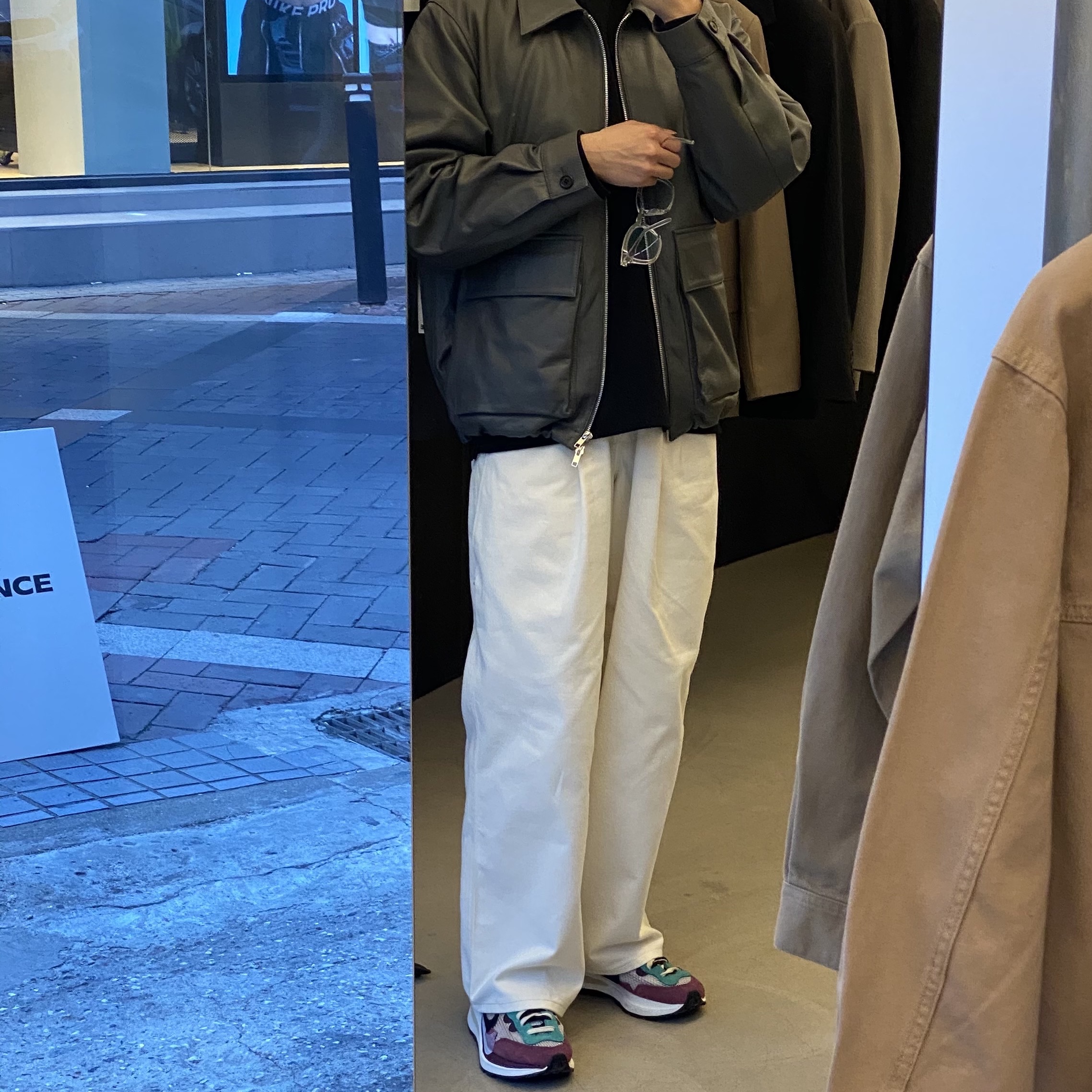 Nike x Sacai VaporWaffle String & Black Villain Red 착용 스타일