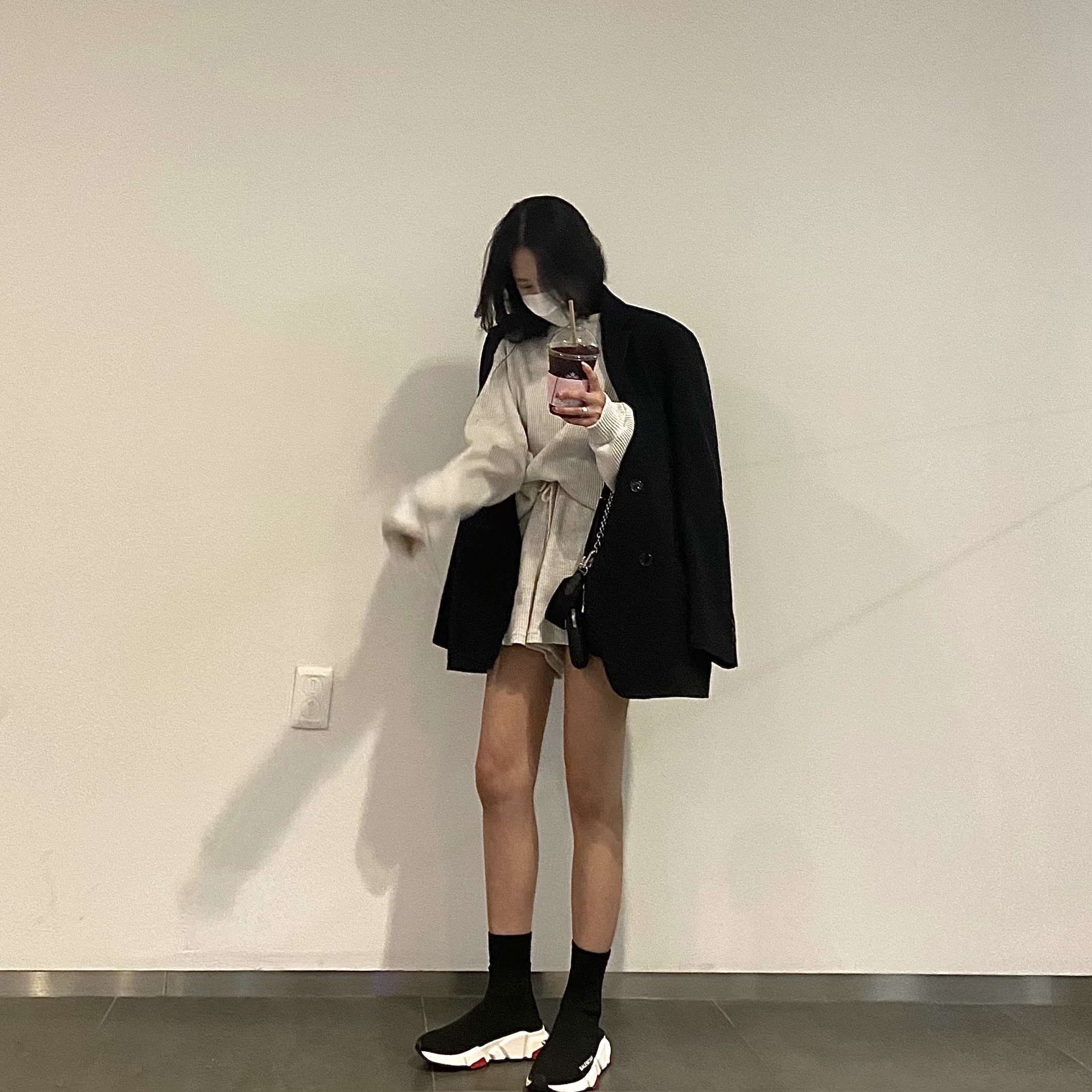 Balenciaga Speed Trainer Black Red 2020 착용 스타일