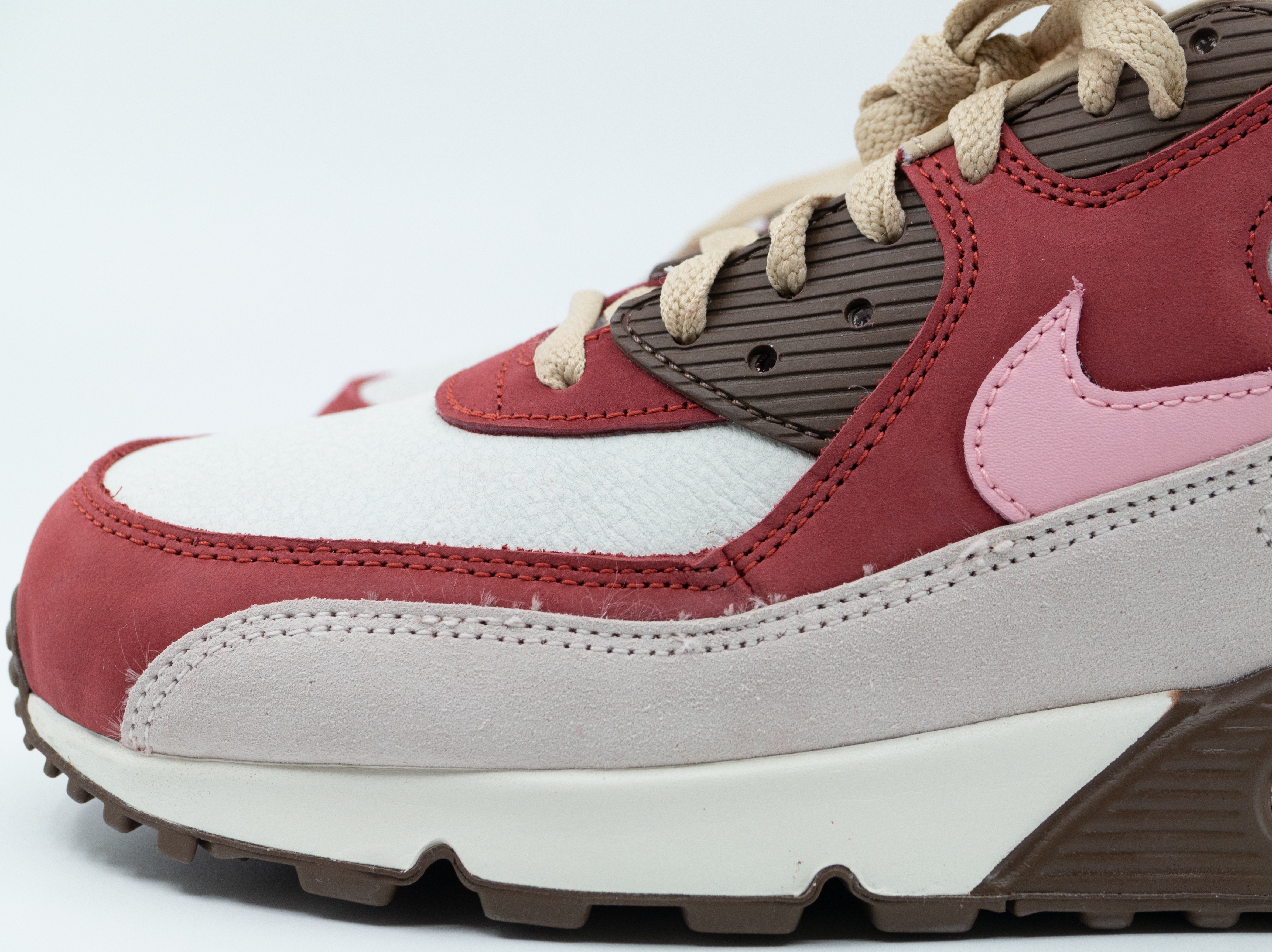 Nike Air Max 90 NRG Bacon 착용 스타일 - 2