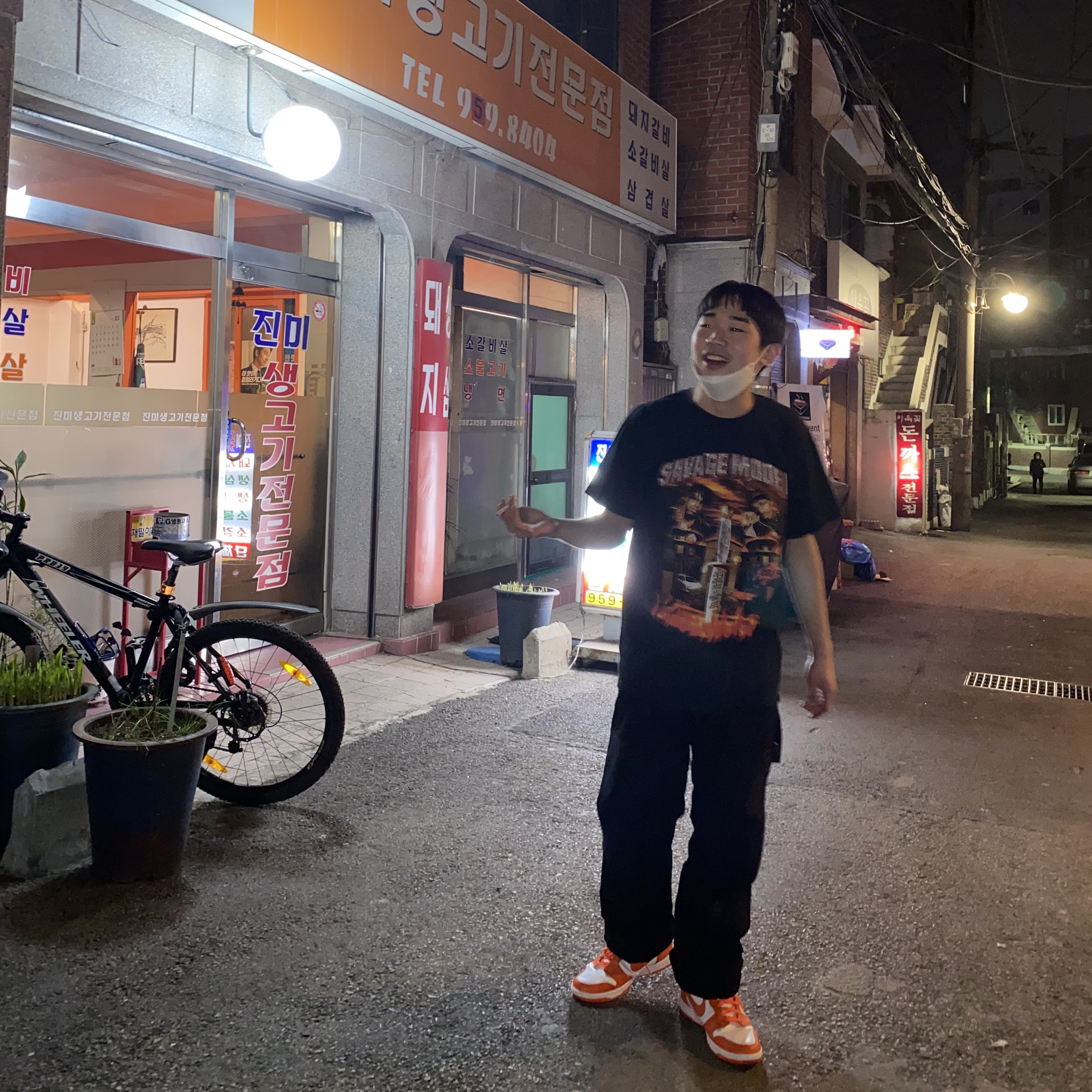 Nike Dunk High Retro Orange Blaze 착용 스타일