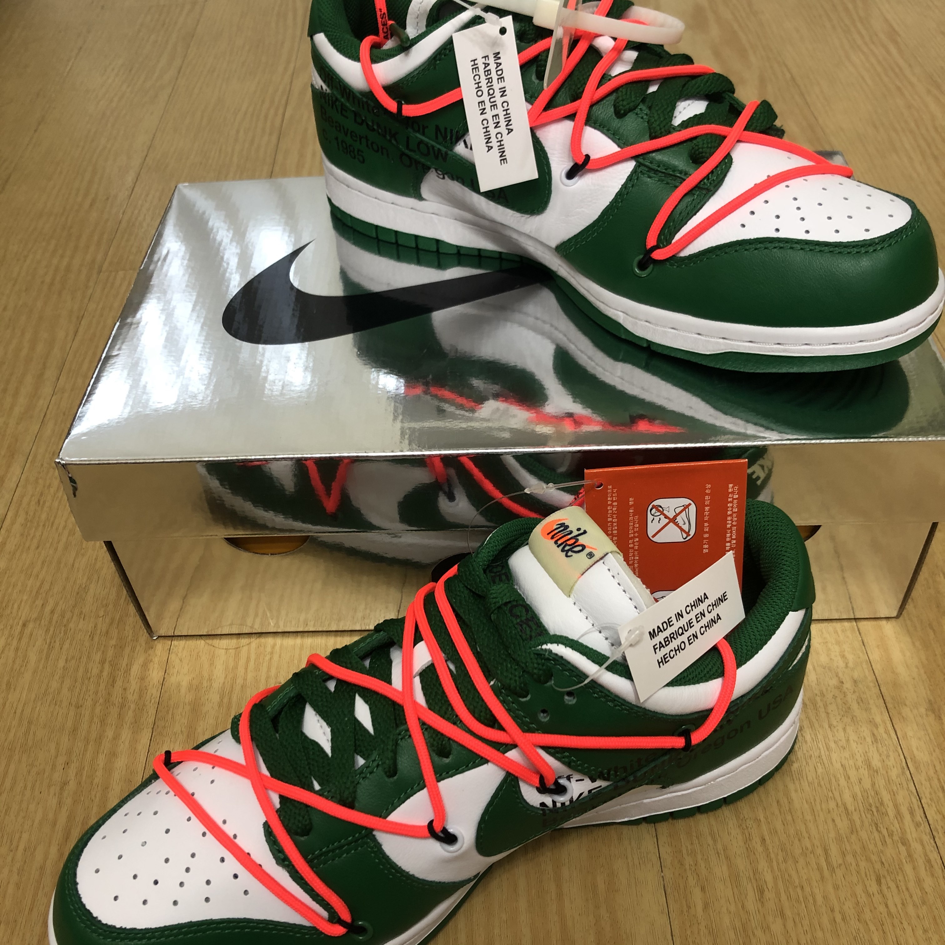 Nike x Off-White Dunk Low Pine Green 착용 스타일
