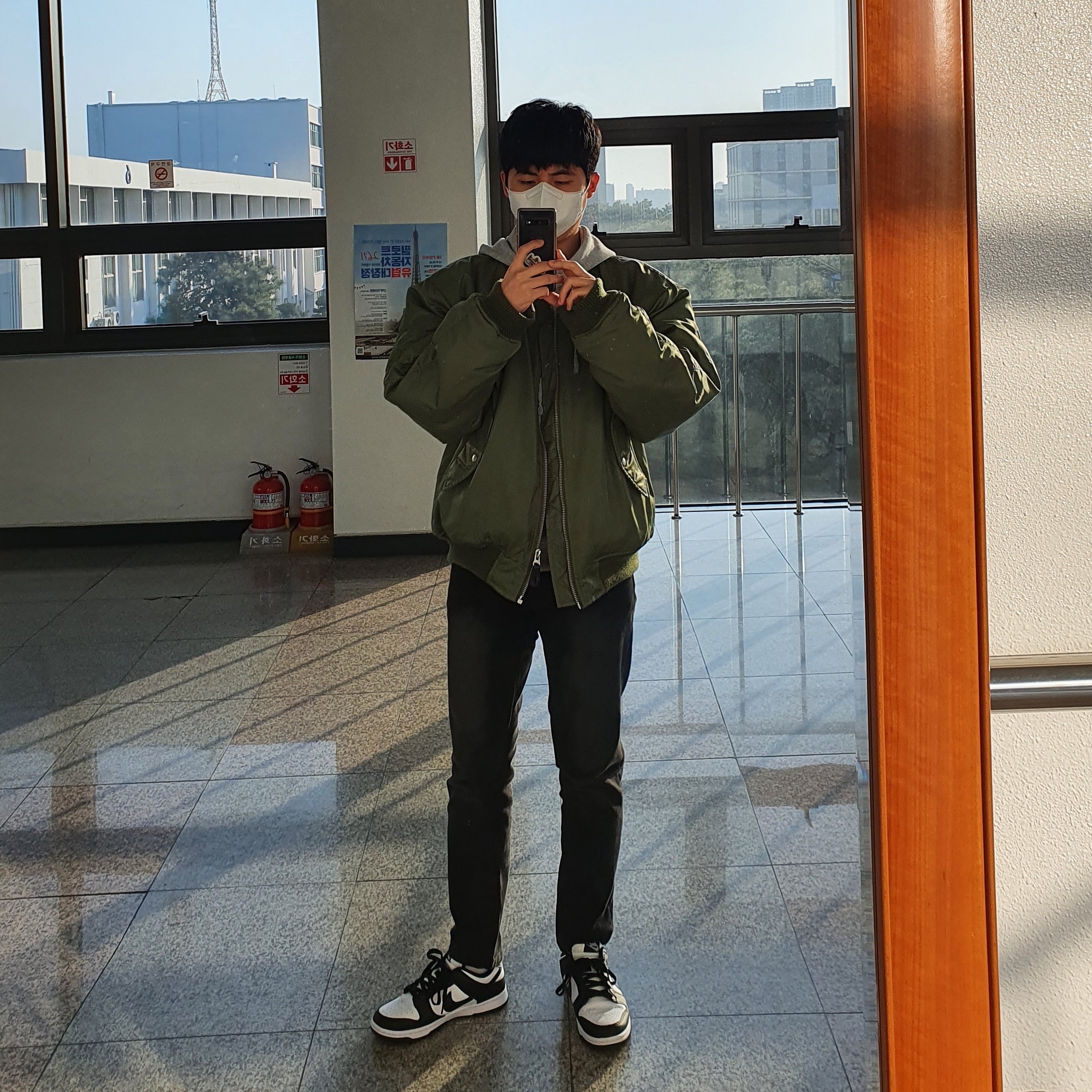 Nike Dunk Low Retro Black 착용 스타일