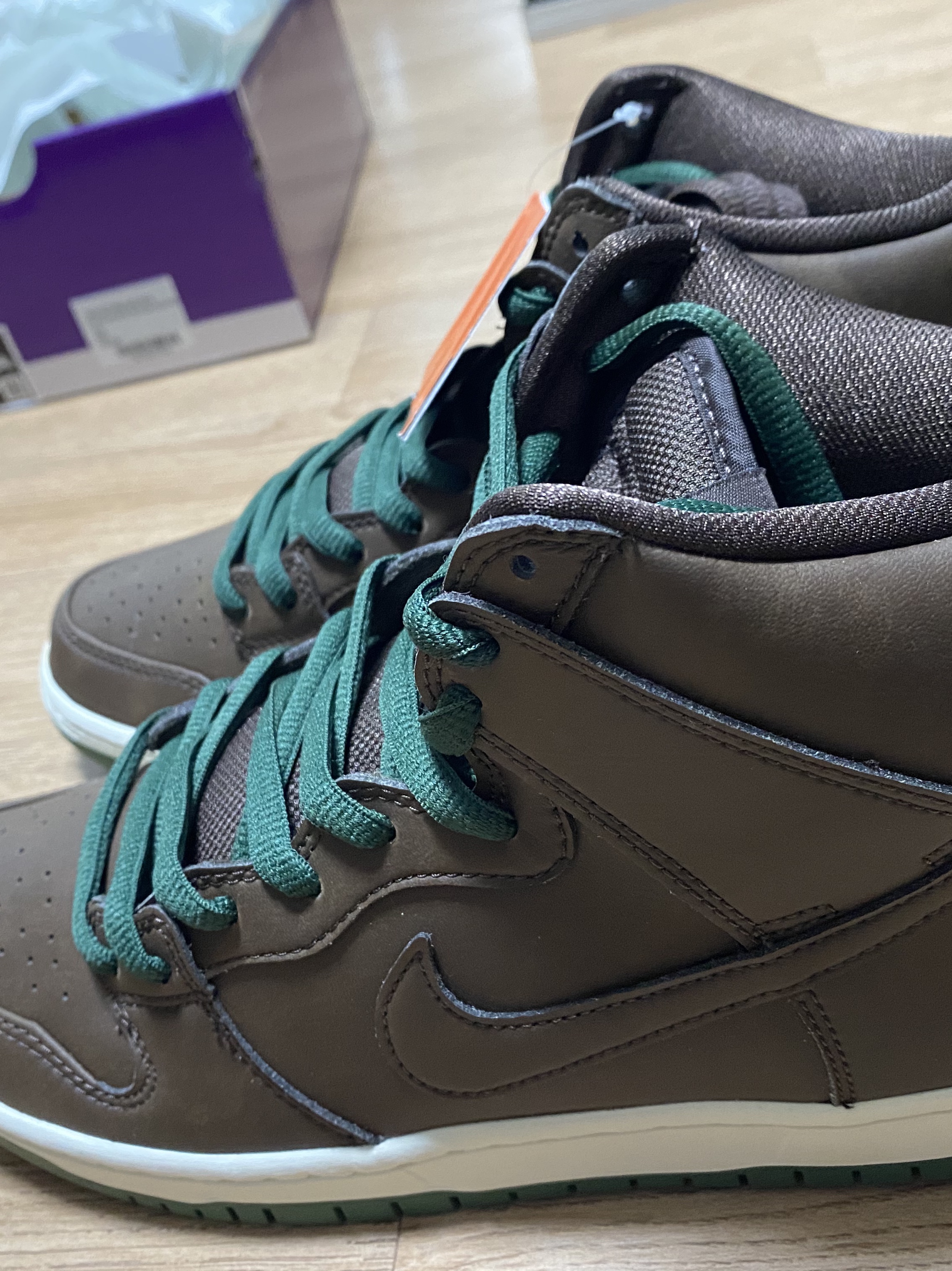 Nike SB Dunk High Pro Baroque Brown 착용 스타일 - 4
