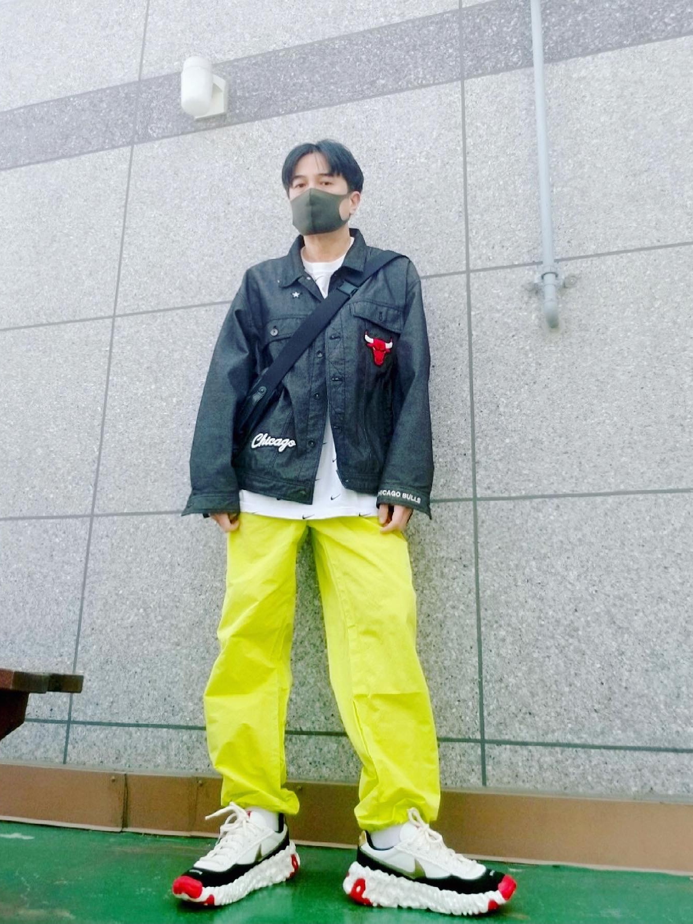 Nike x Undercover Overbreak Sail Gold, Nike x Stussy Beach Pants Bright Cactus 착용 스타일