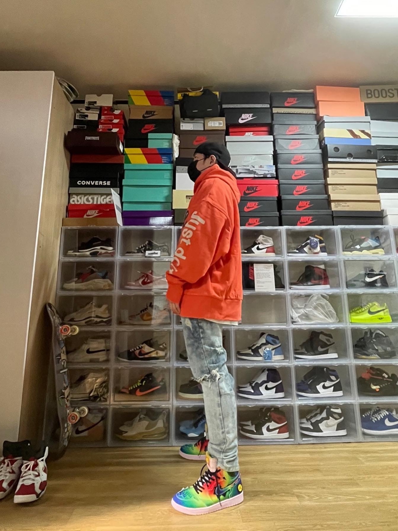 Jordan 1 x J Balvin Retro High OG, Nike x Cactus Plant Flea Market Shoebox Heavyweight Hooded Pullover Orange - US/EU 착용 스타일 - 2