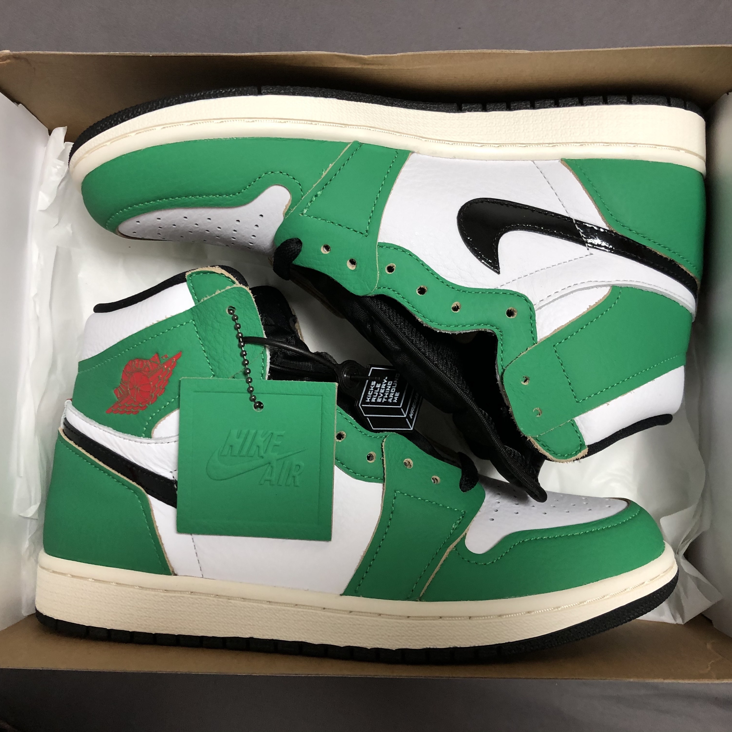 (W) Jordan 1 Retro High OG Lucky Green 착용 스타일 - 3