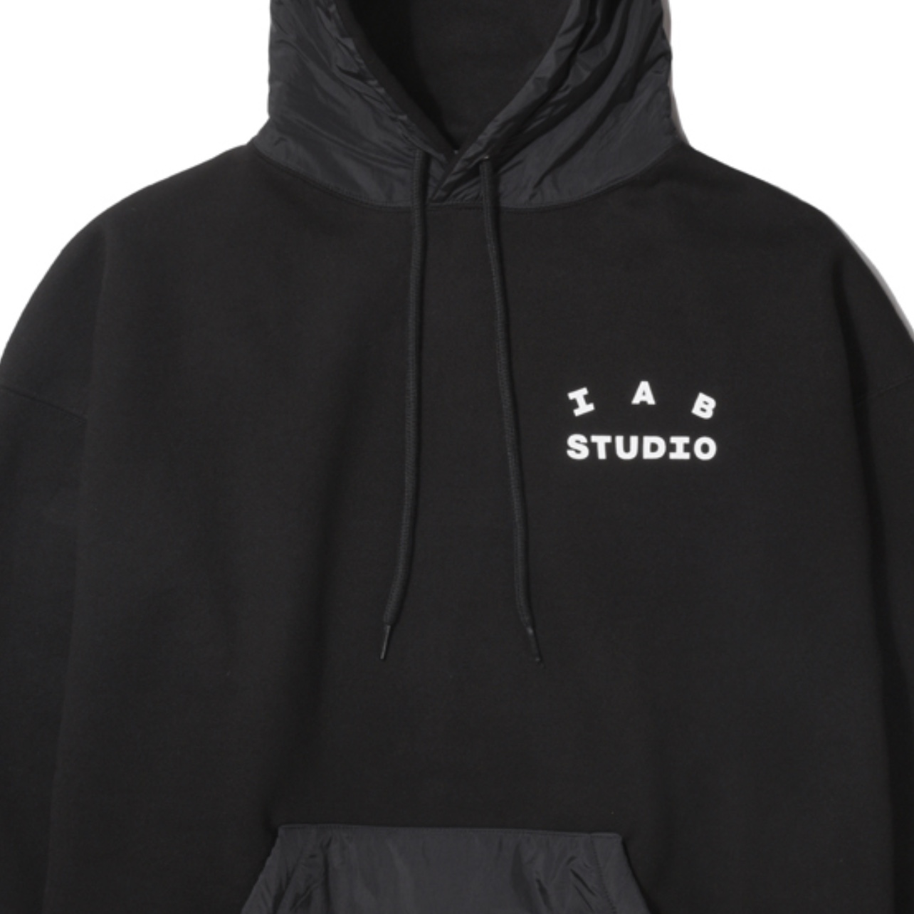 IAB Studio Woven Hoodie Black, Jordan 1 Retro High OG Rust Shadow 착용 스타일 - 1