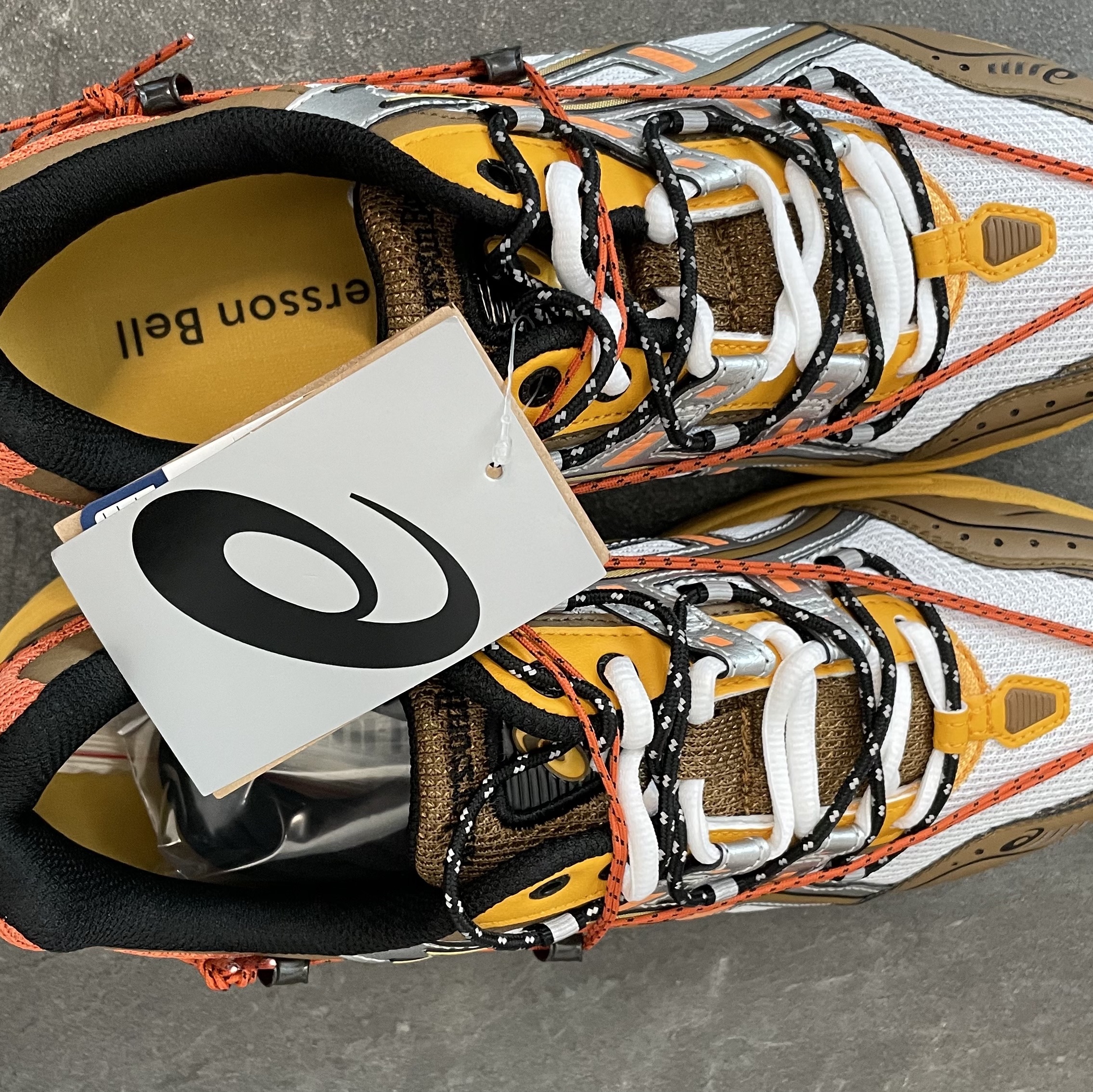 Asics x Andersson Bell Gel-1090 White Orange 착용 스타일 - 2