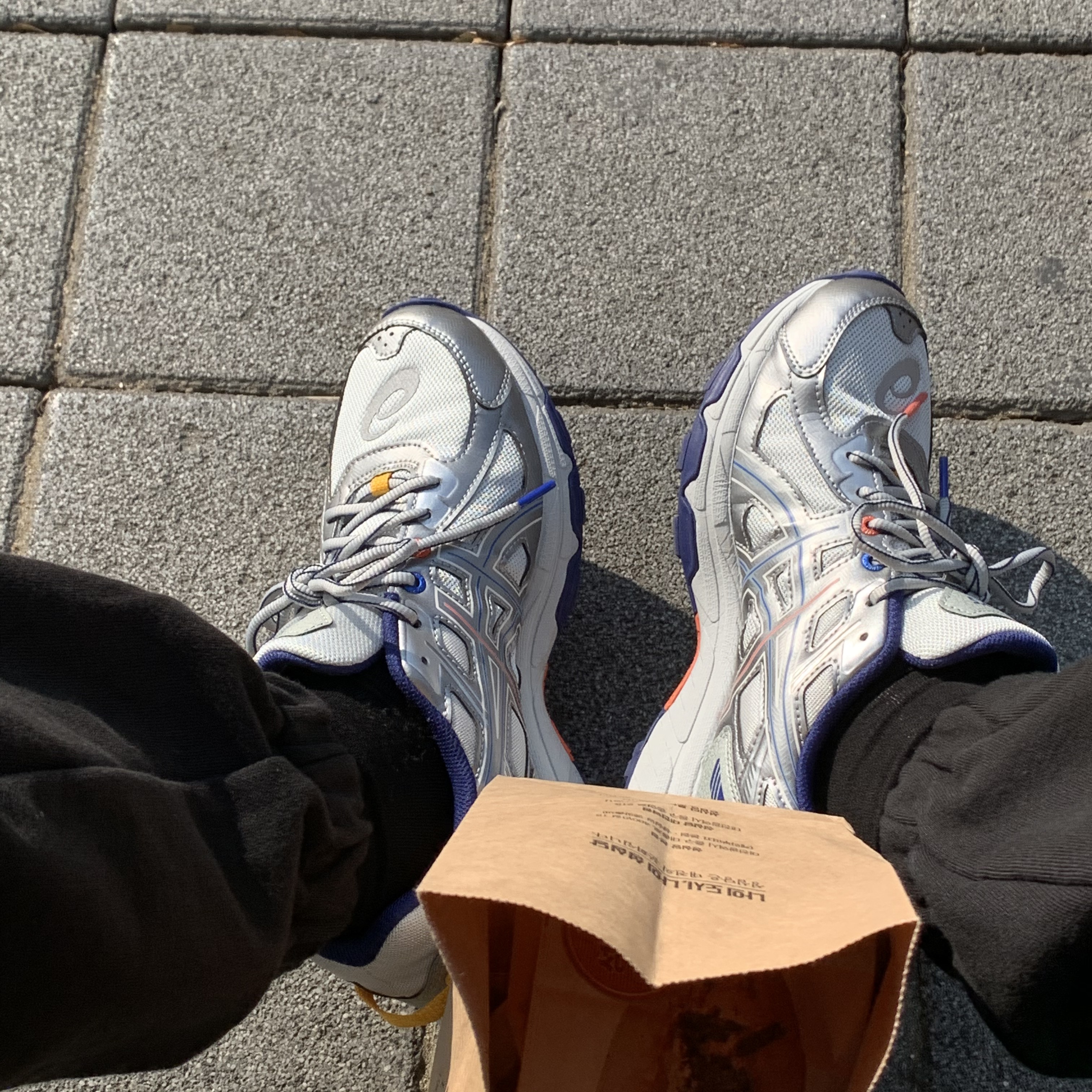 Asics x IAB Studio Gel-Venture 6 착용 스타일