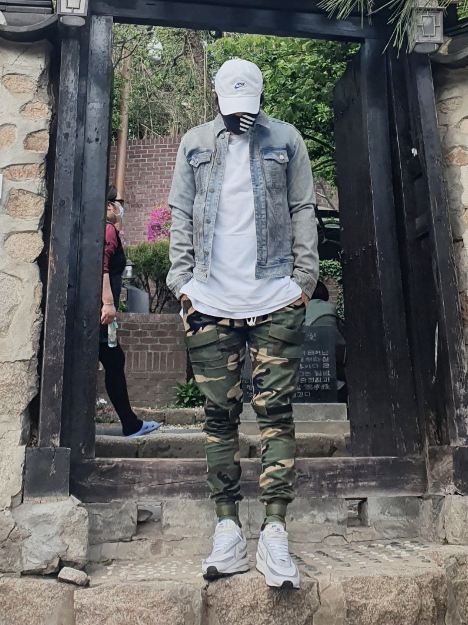 Nike x Sacai LDWaffle Summit White 착용 스타일