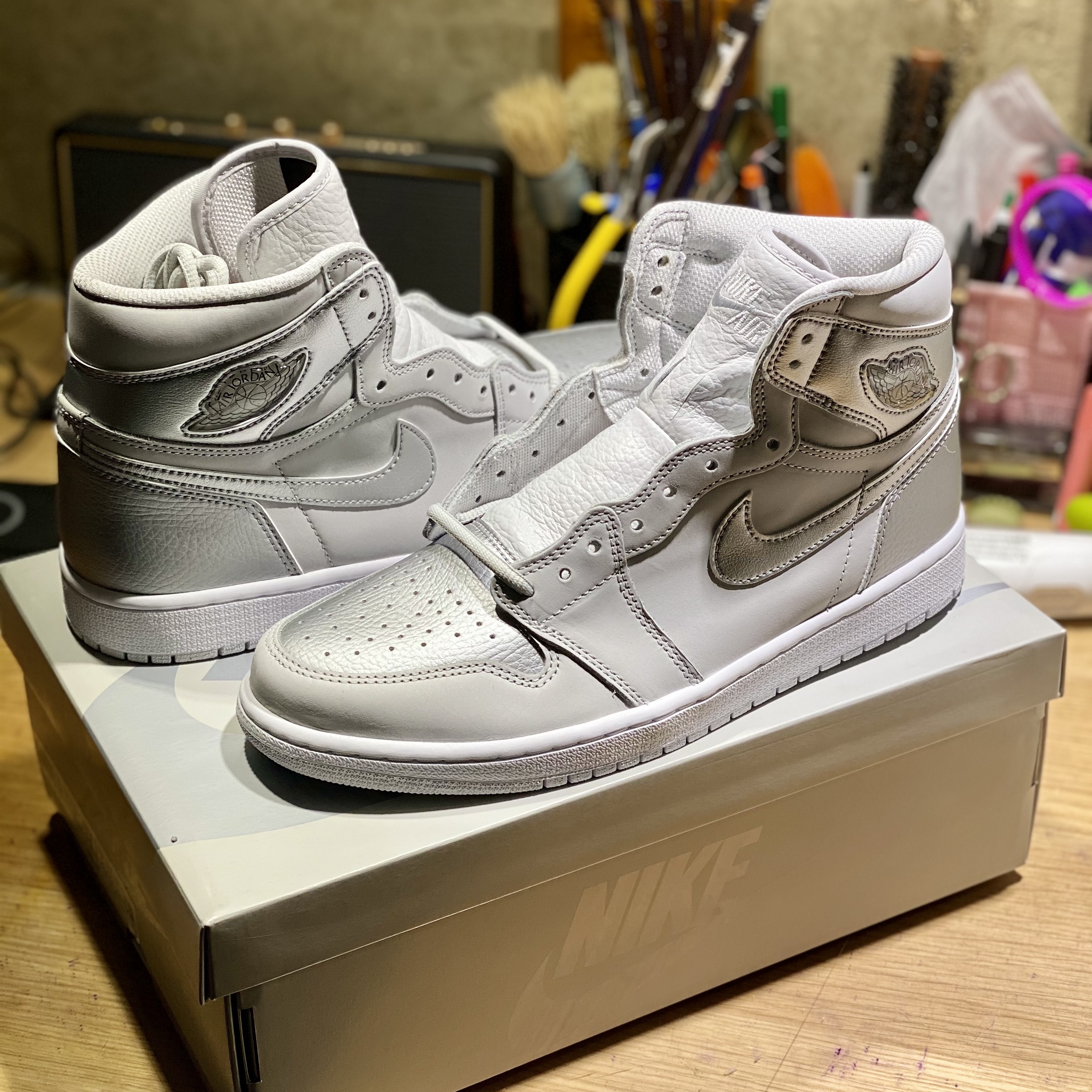 Jordan 1 Retro High OG CO.JP Neutral Grey 착용 스타일 - 1