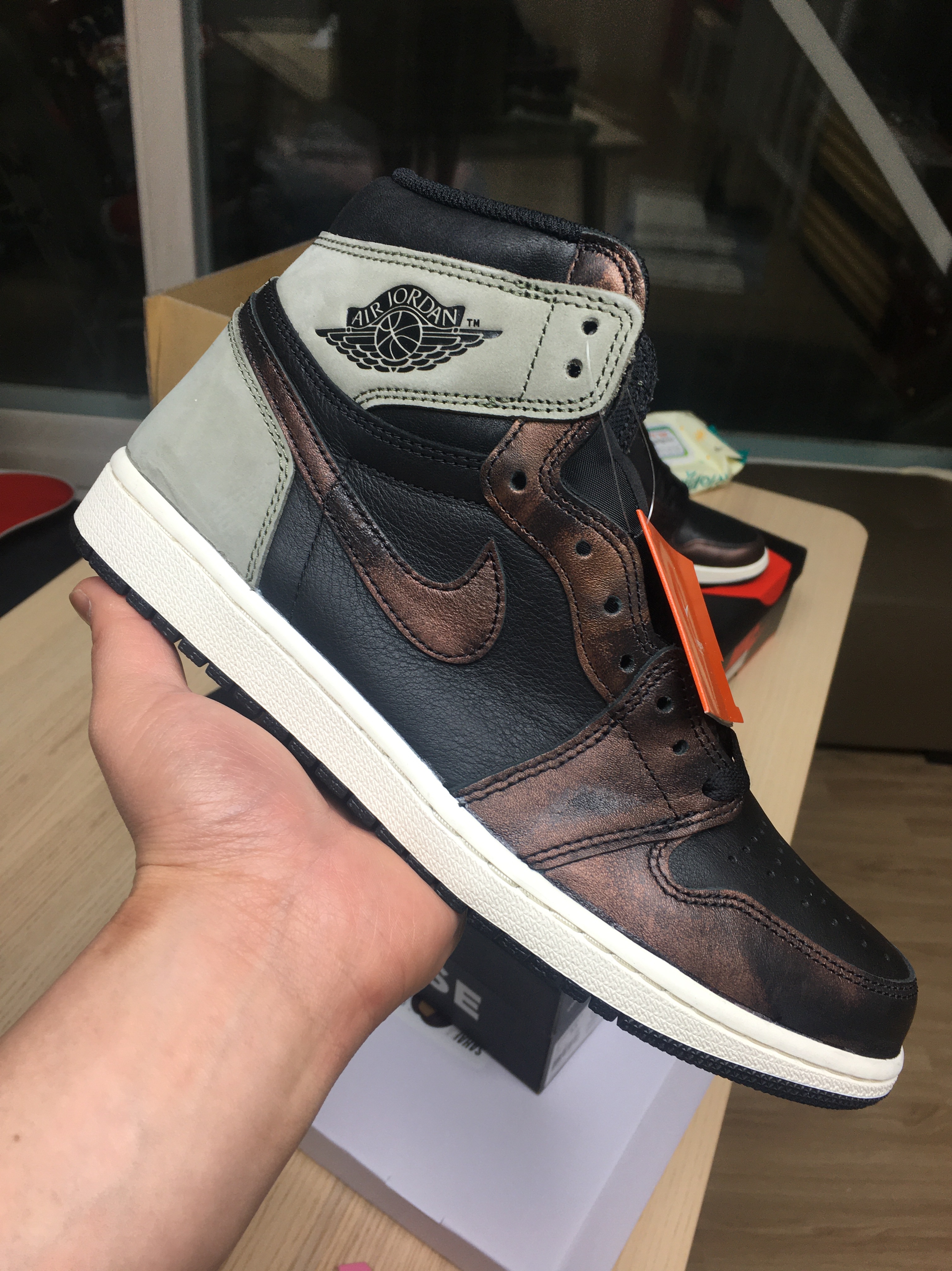 Jordan 1 Retro High OG Rust Shadow 착용 스타일 - 1