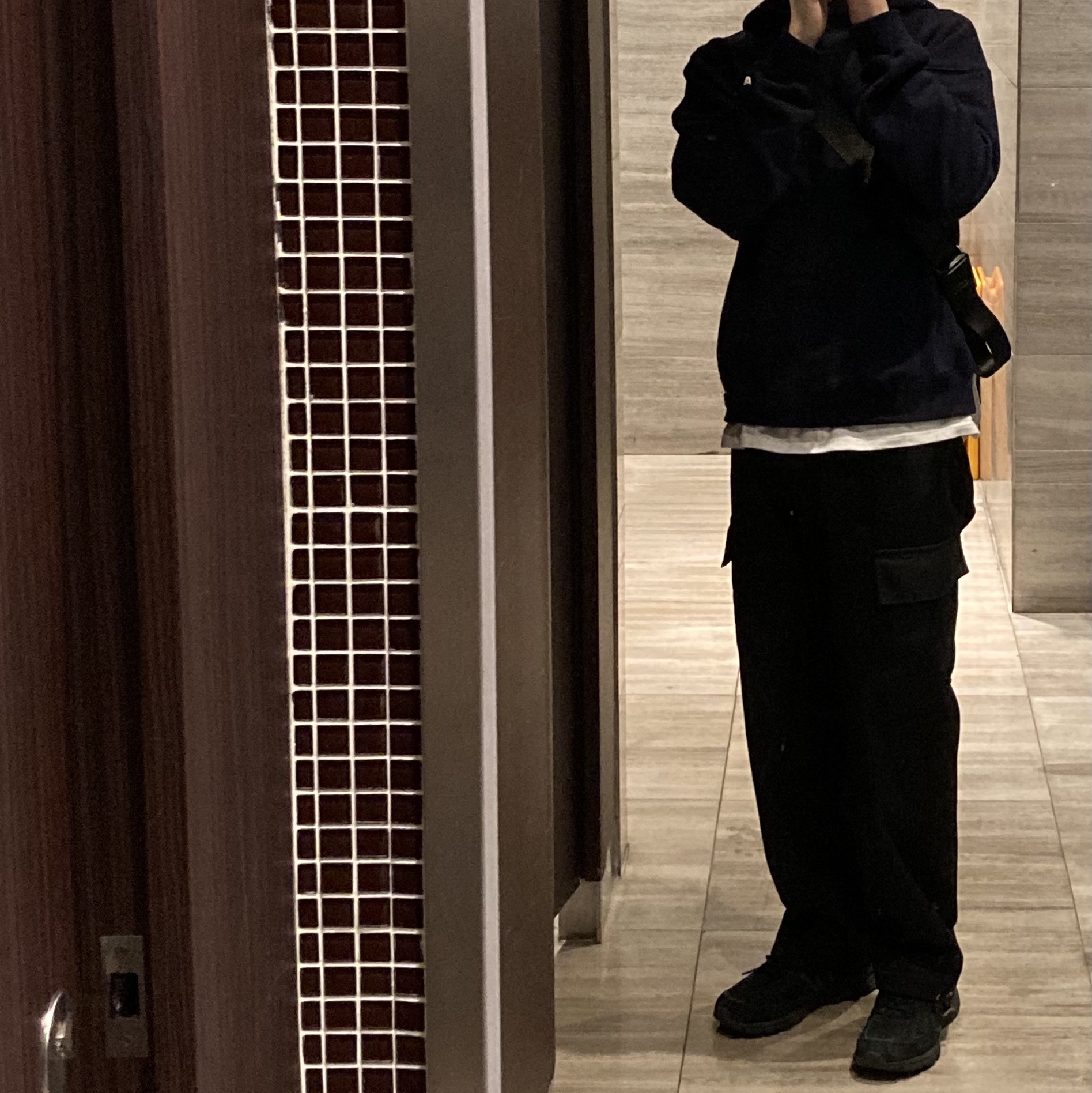 New Balance 990v4 Made in USA Black - D Standard, IAB Studio Hoodie Navy - 21SS 착용 스타일