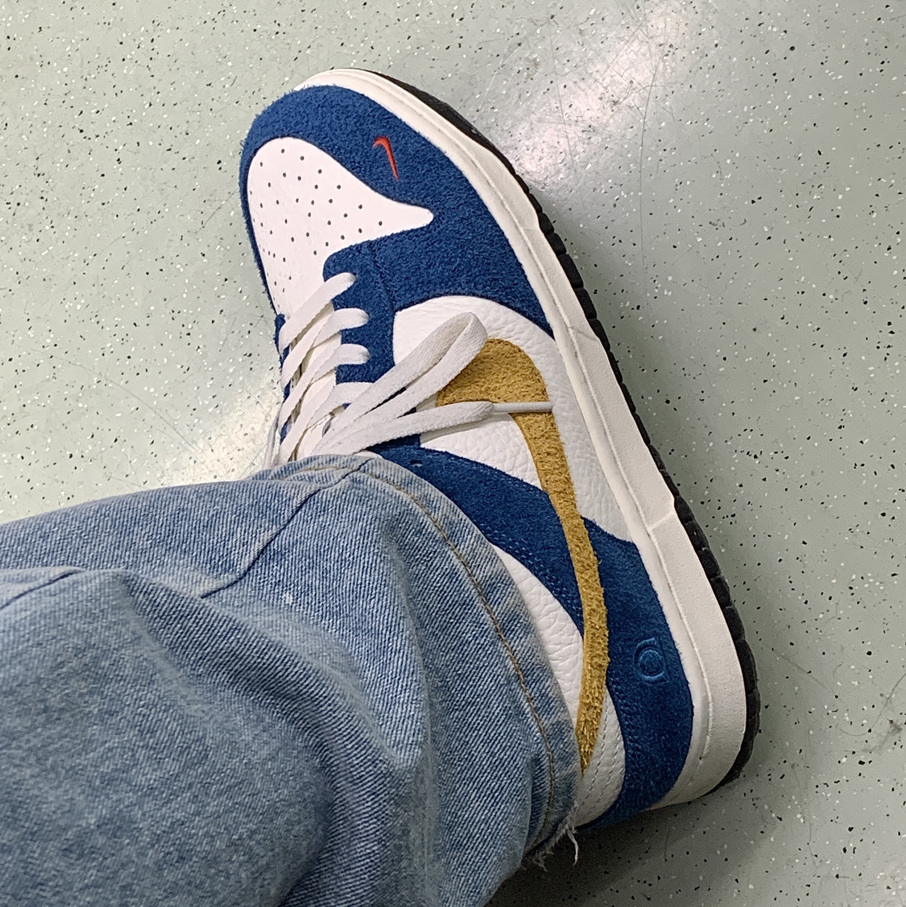 Nike x Kasina Dunk Low 80's Bus 착용 스타일