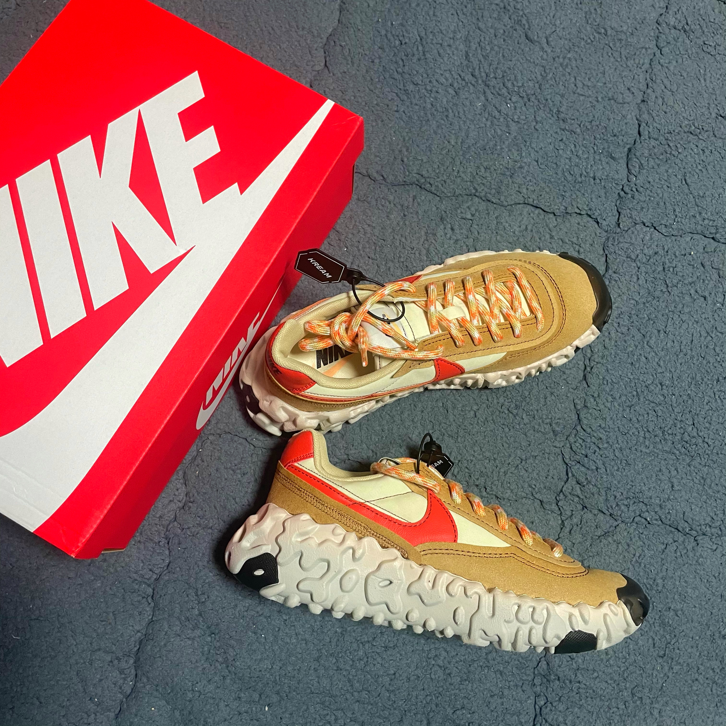Nike Overbreak SP Fossil 착용 스타일