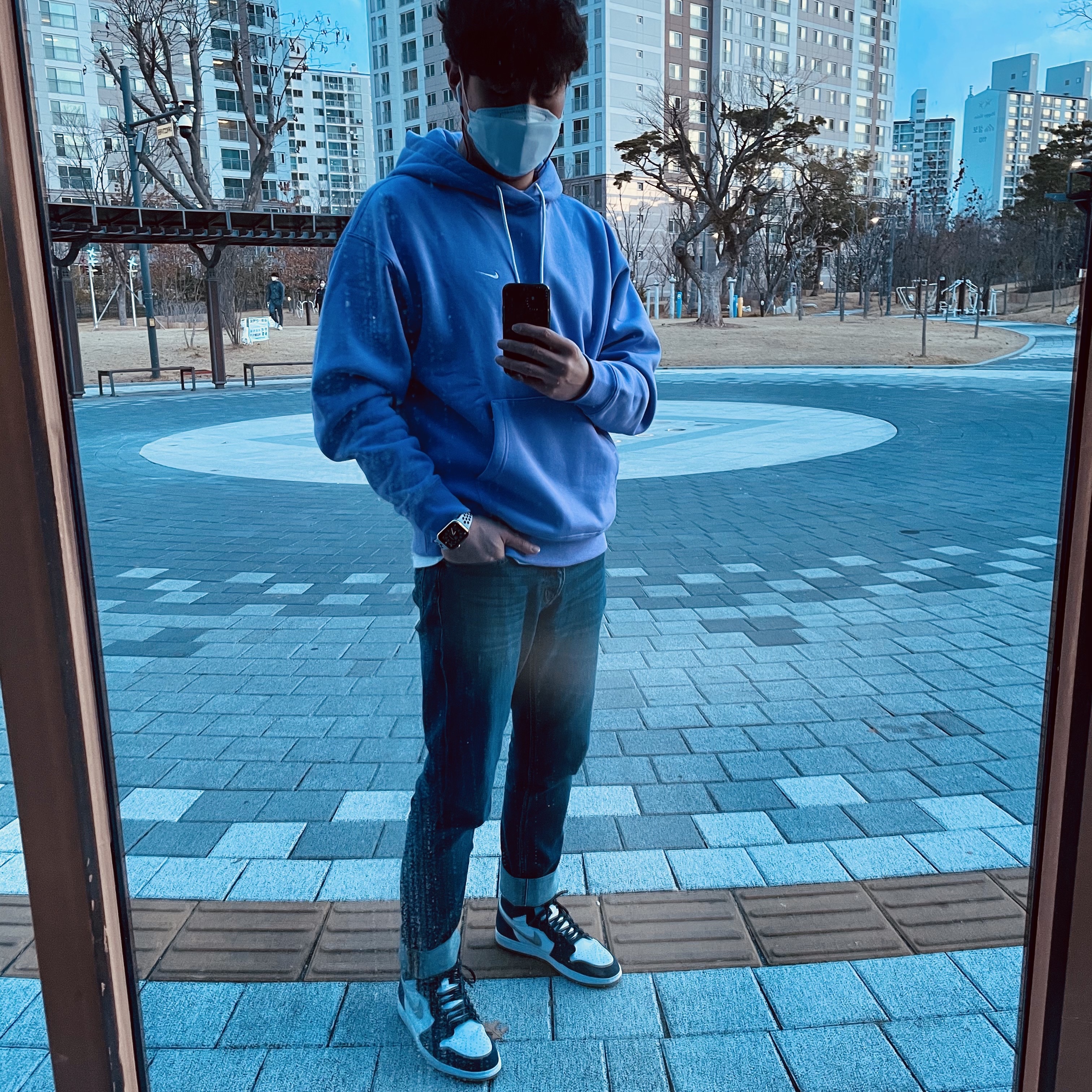 Nike NRG Solo Swoosh Fleece Hoodie Urban Lilac - Asia, Jordan 1 Retro High OG CO.JP Midnight Navy 착용 스타일