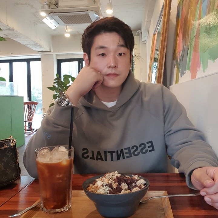 KREAM 프로필 이미지