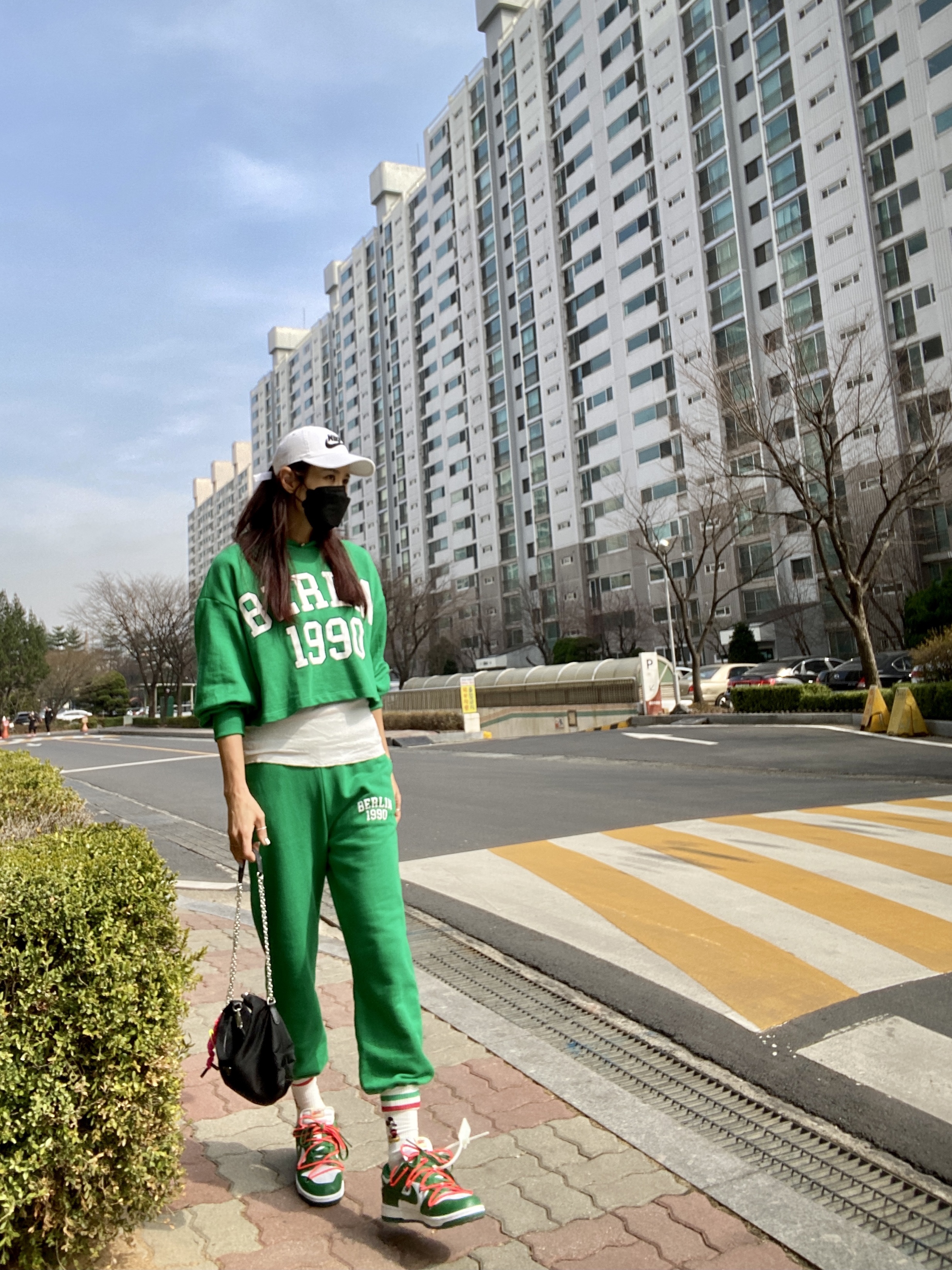 Nike x Off-White Dunk Low Pine Green 착용 스타일 - 1
