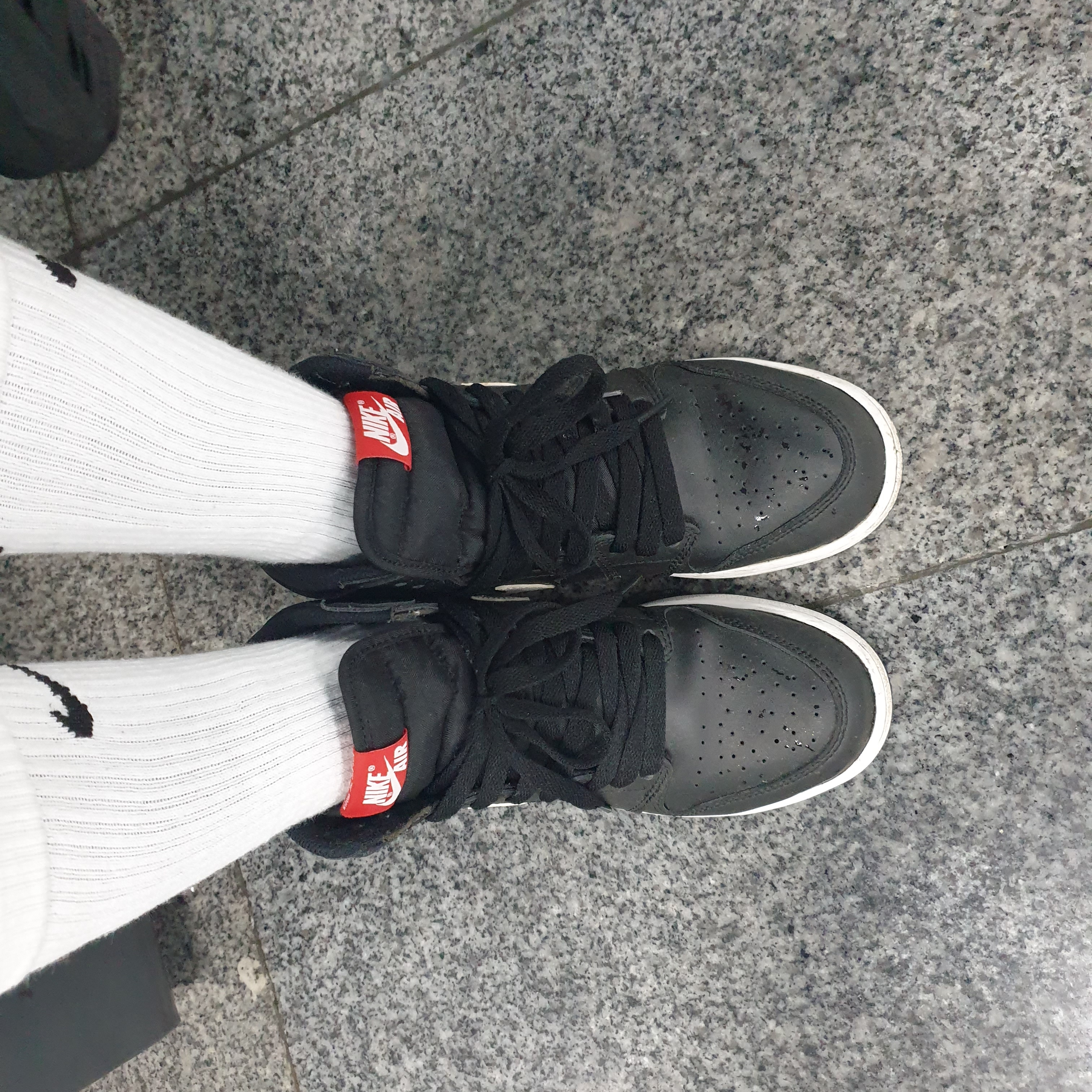Jordan 1 Retro High OG Yin Yang Black 착용 스타일