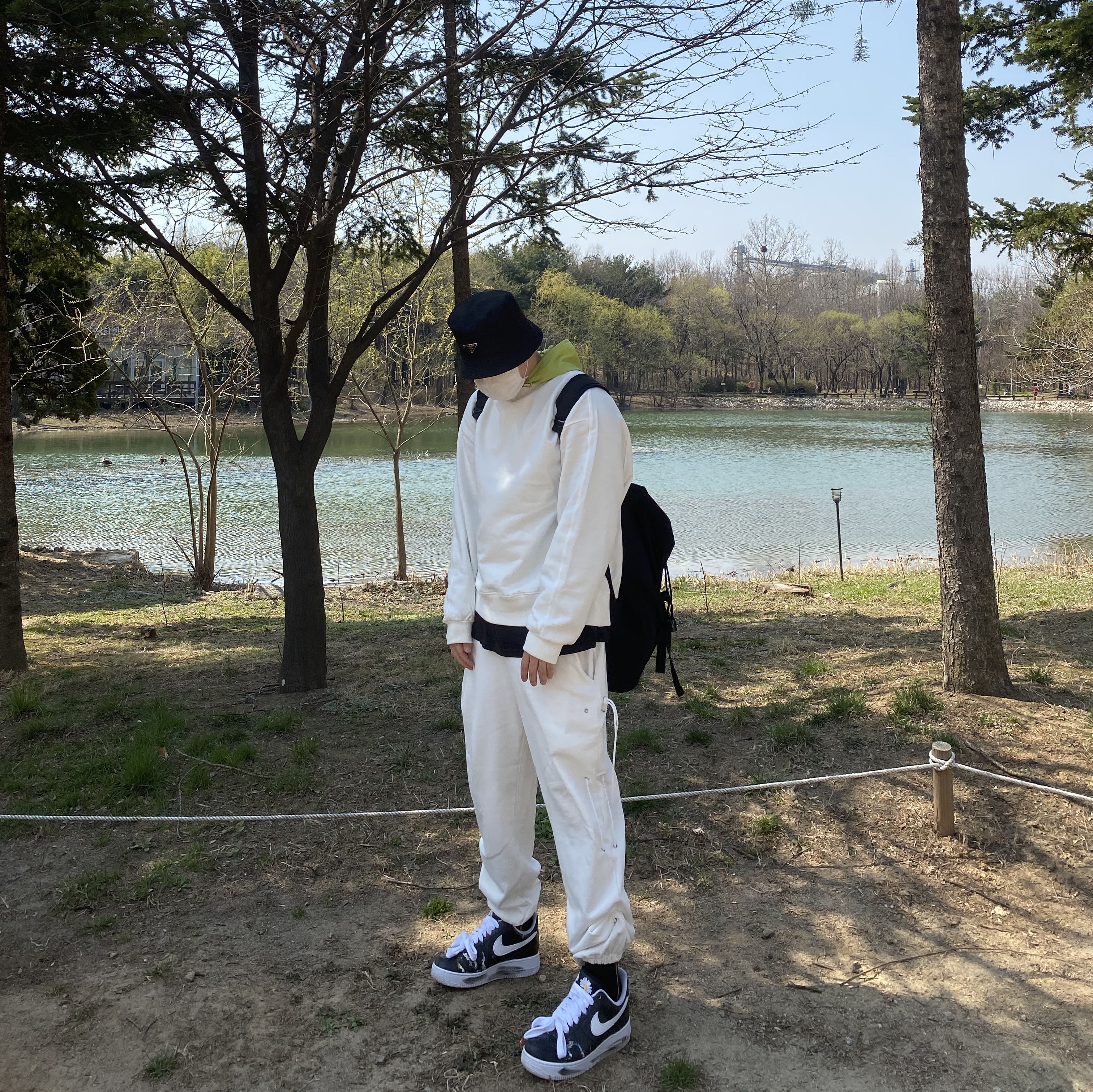 Nike x Peaceminusone Air Force 1 Low Para-Noise 착용 스타일 - 2