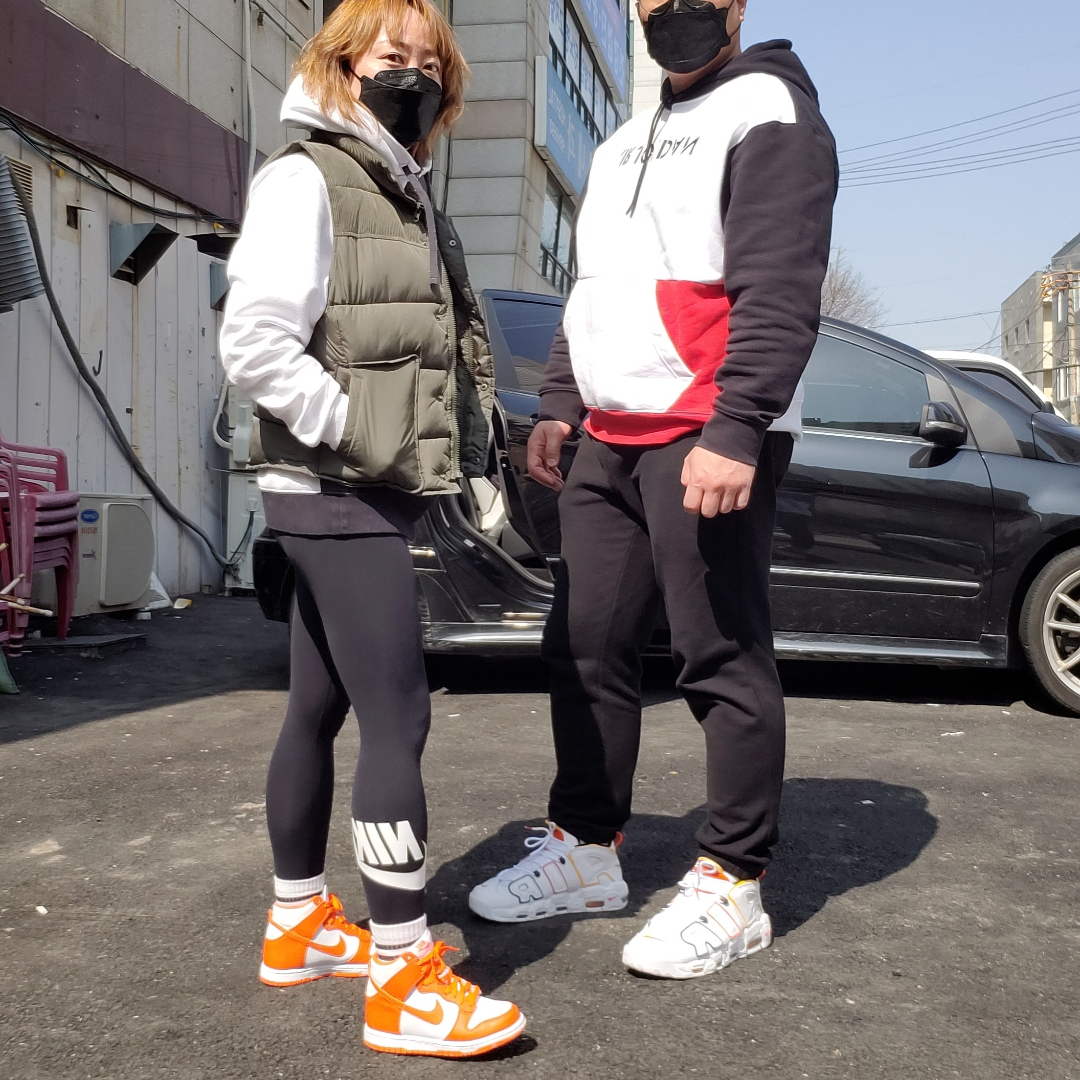 (GS) Nike Dunk High Orange Blaze, Nike Air More Uptempo Rayguns 착용 스타일