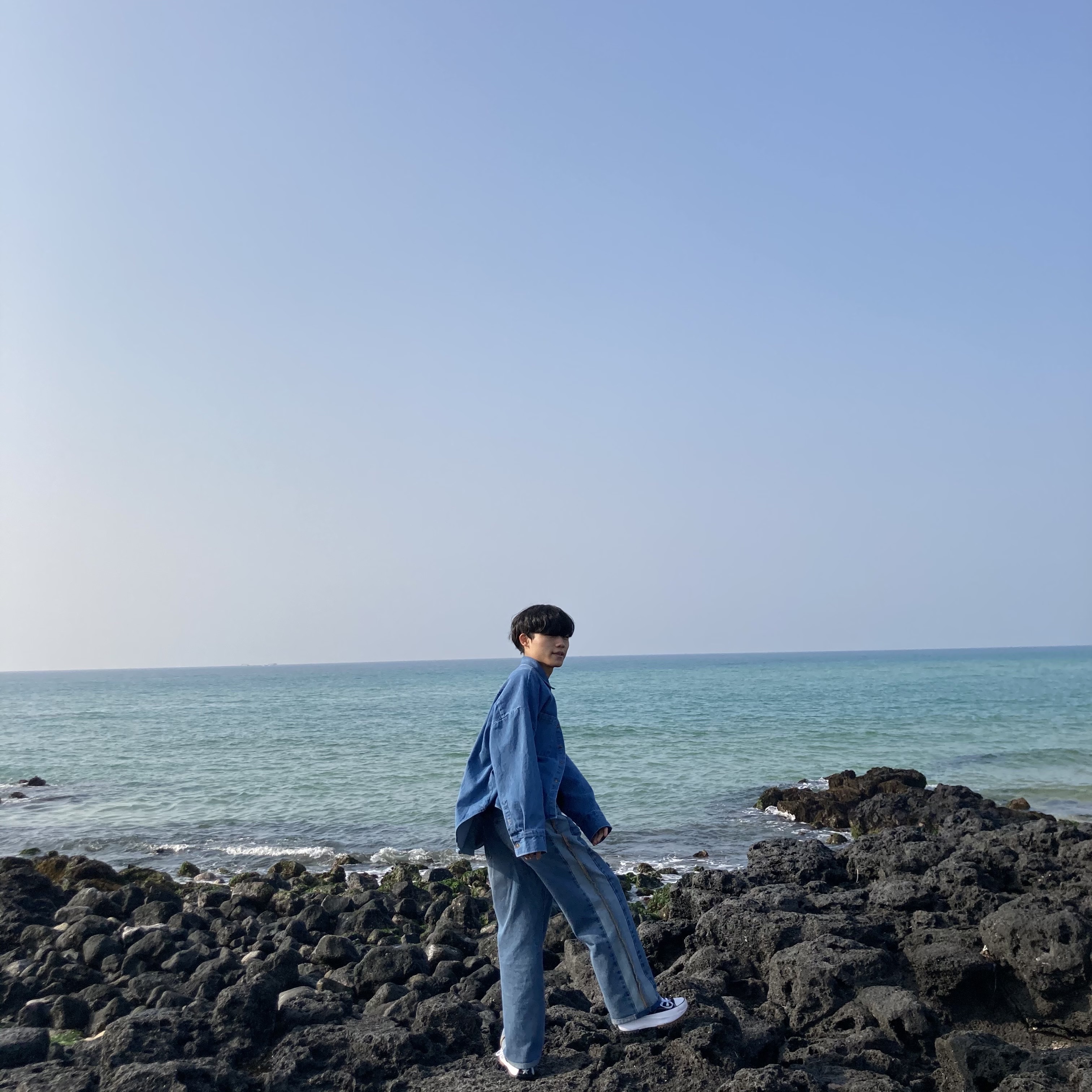 Converse Run Star Hike Hi Black White Gum 착용 스타일