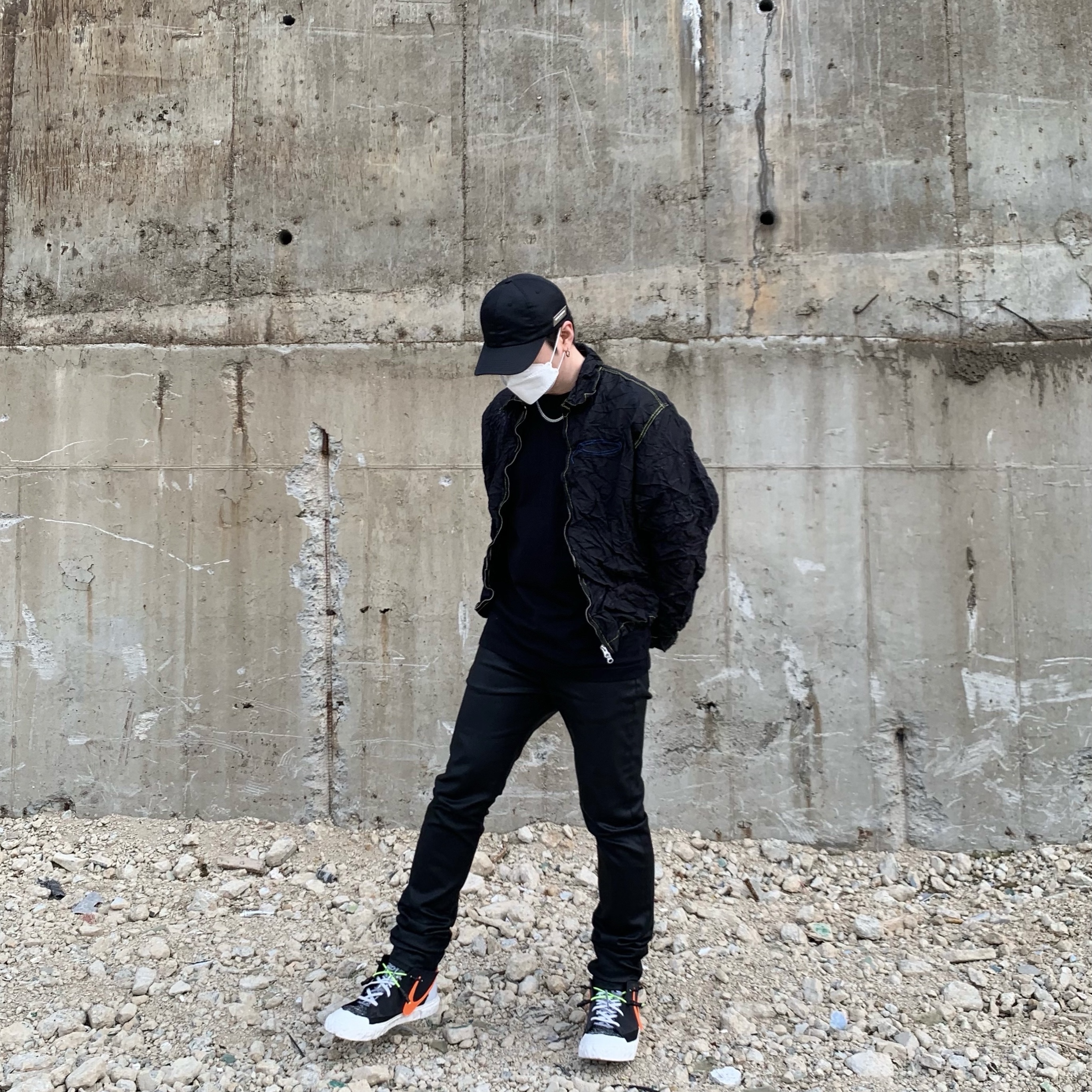 Nike x Readymade Blazer Mid Black 착용 스타일 - 1
